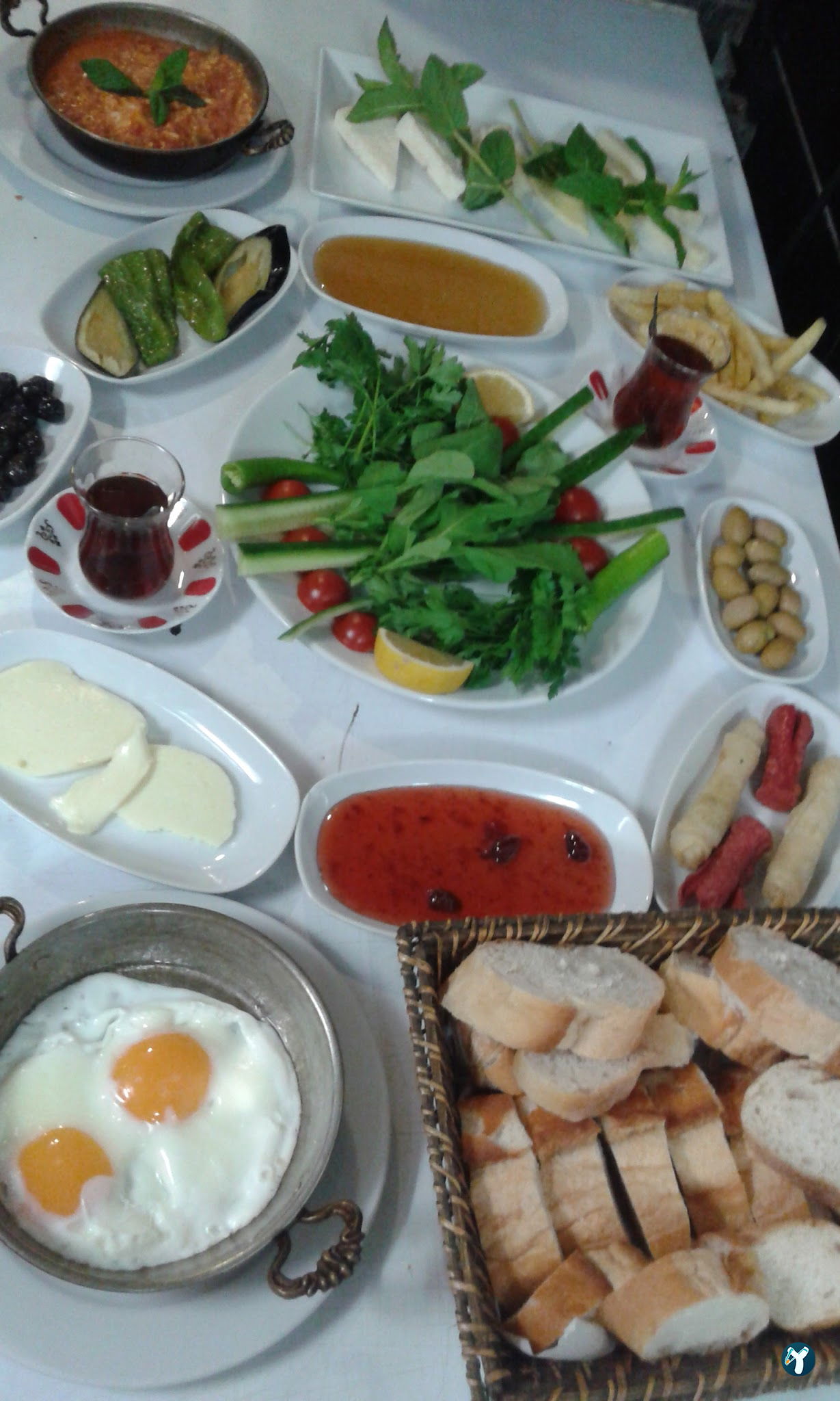 Saklı Köşk