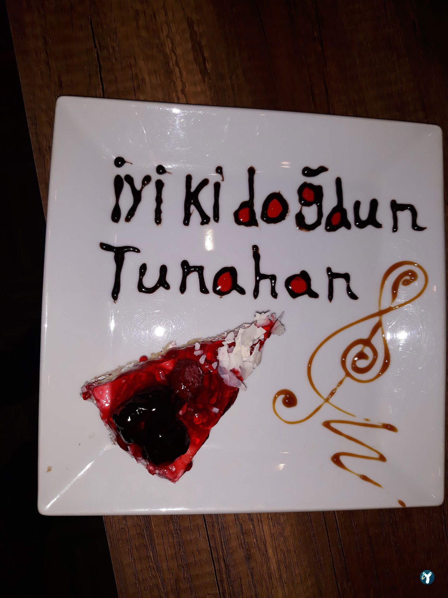 Saklı Köşk