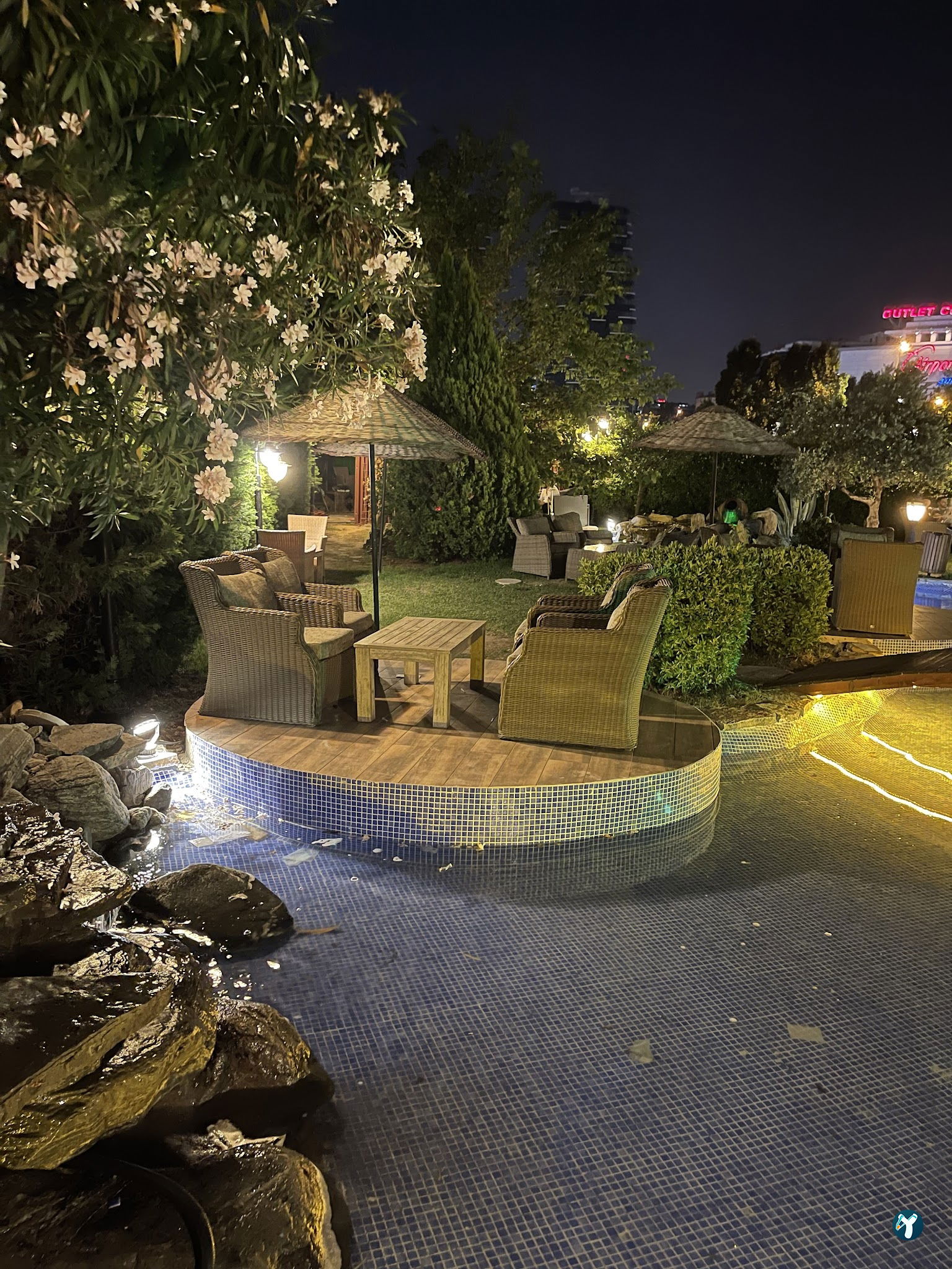 Alila Nargile Cafe
