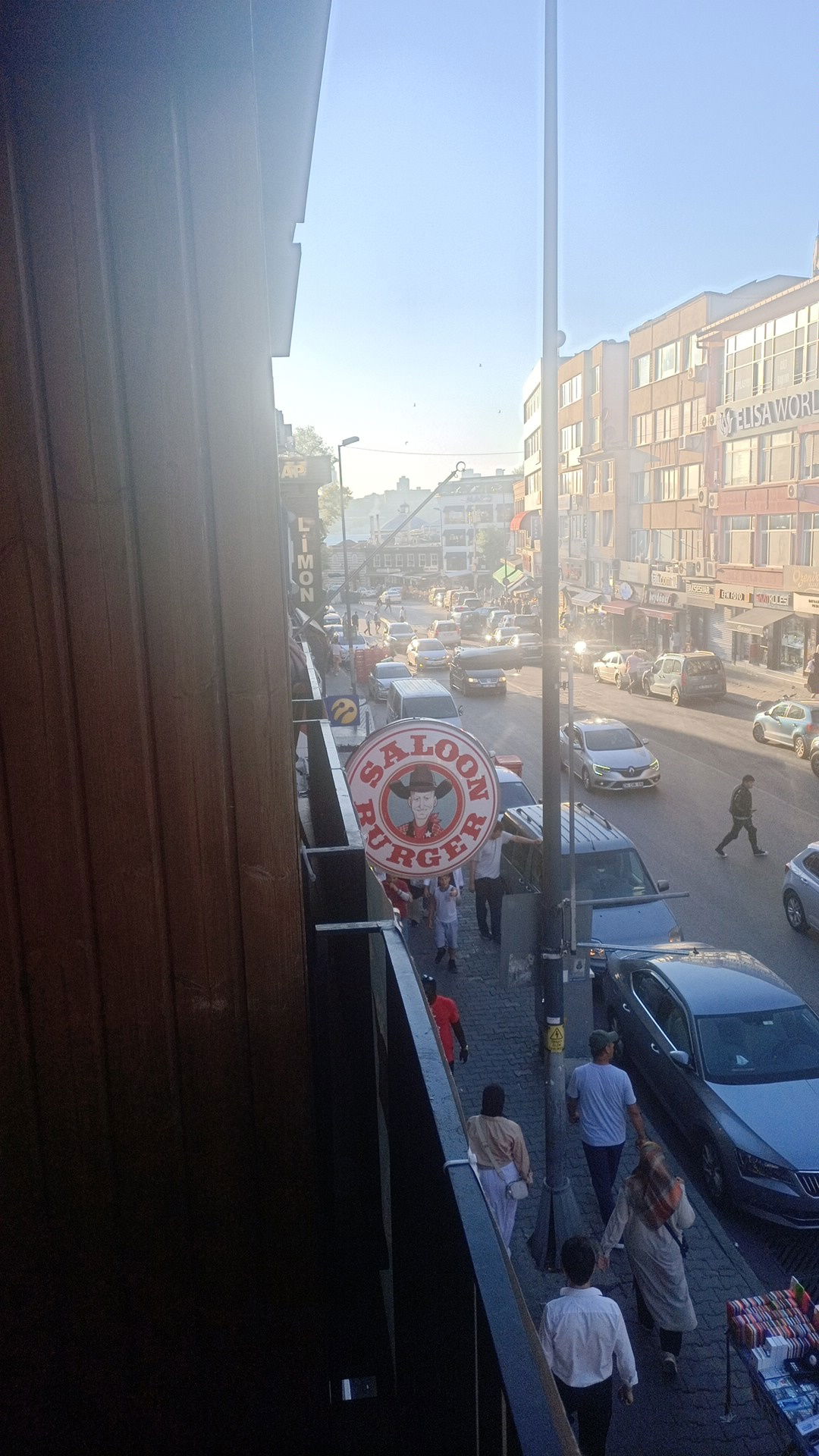 Saloon Burger Üsküdar