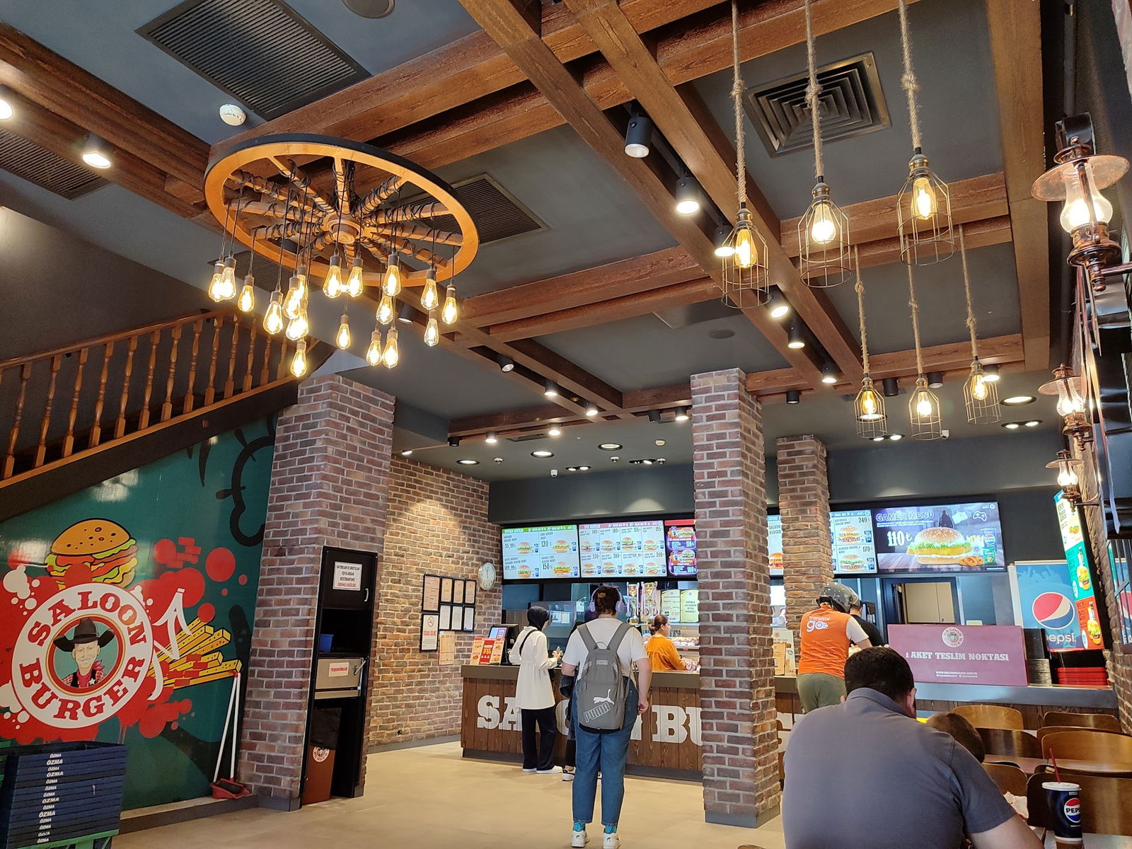 Saloon Burger Üsküdar