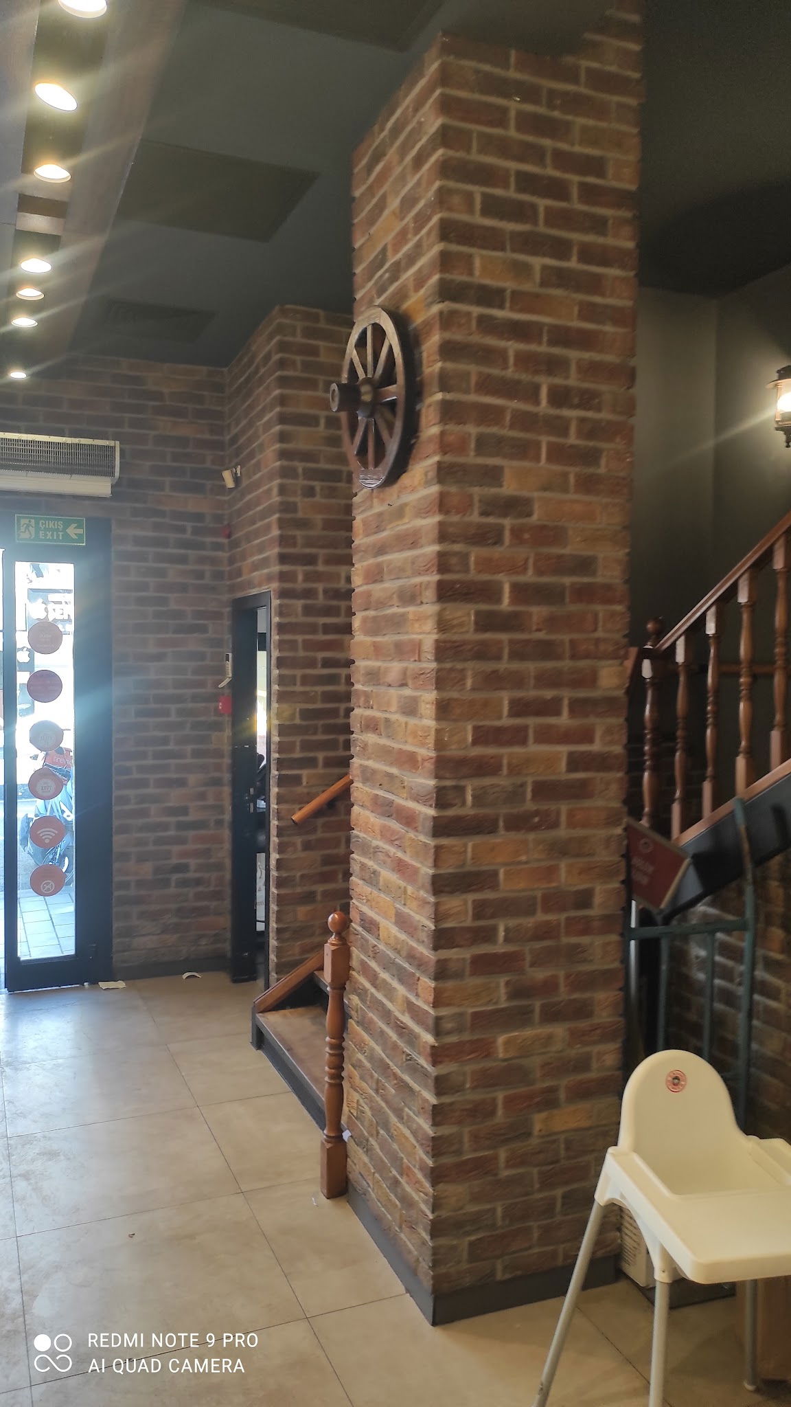 Saloon Burger Üsküdar