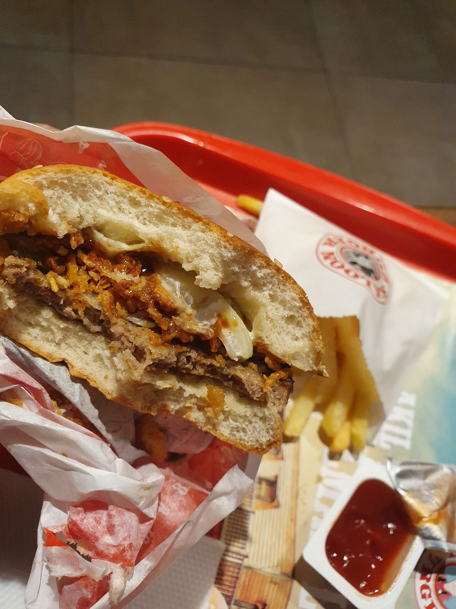 Saloon Burger Üsküdar