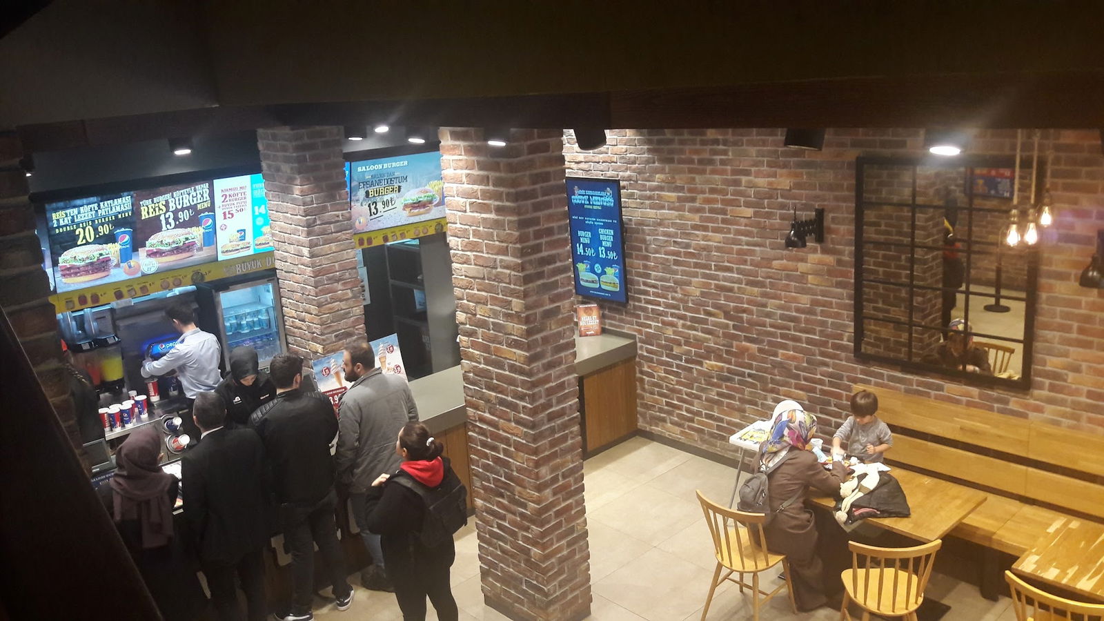 Saloon Burger Üsküdar