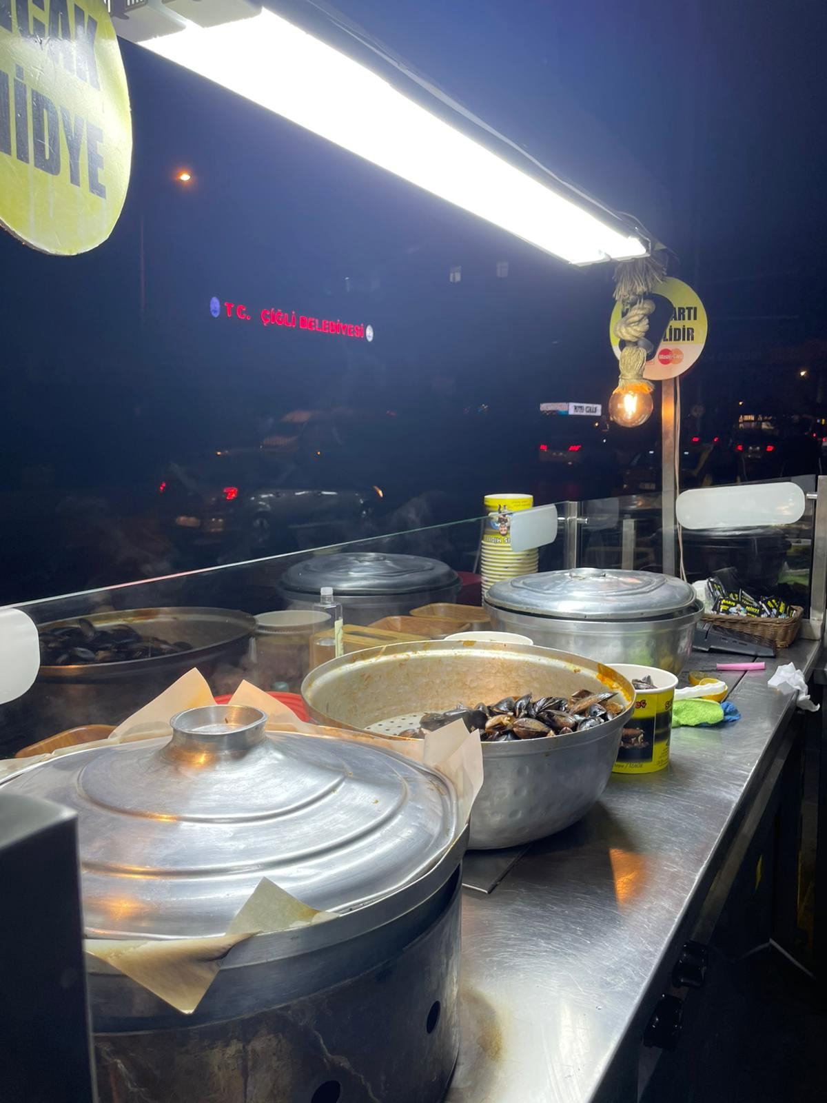 Barış Midye Çiğli Şubesi