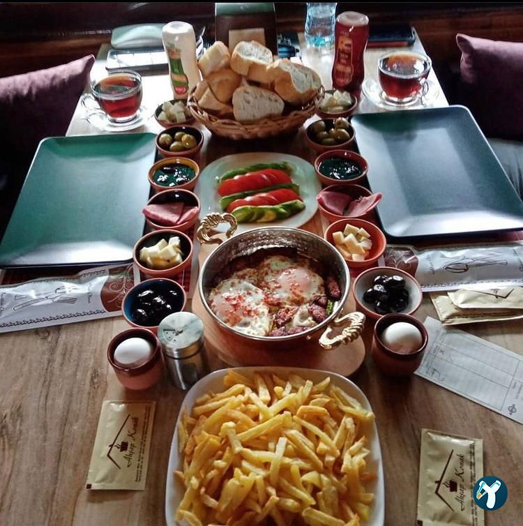 Ahşap Konak Çay Bahçesi