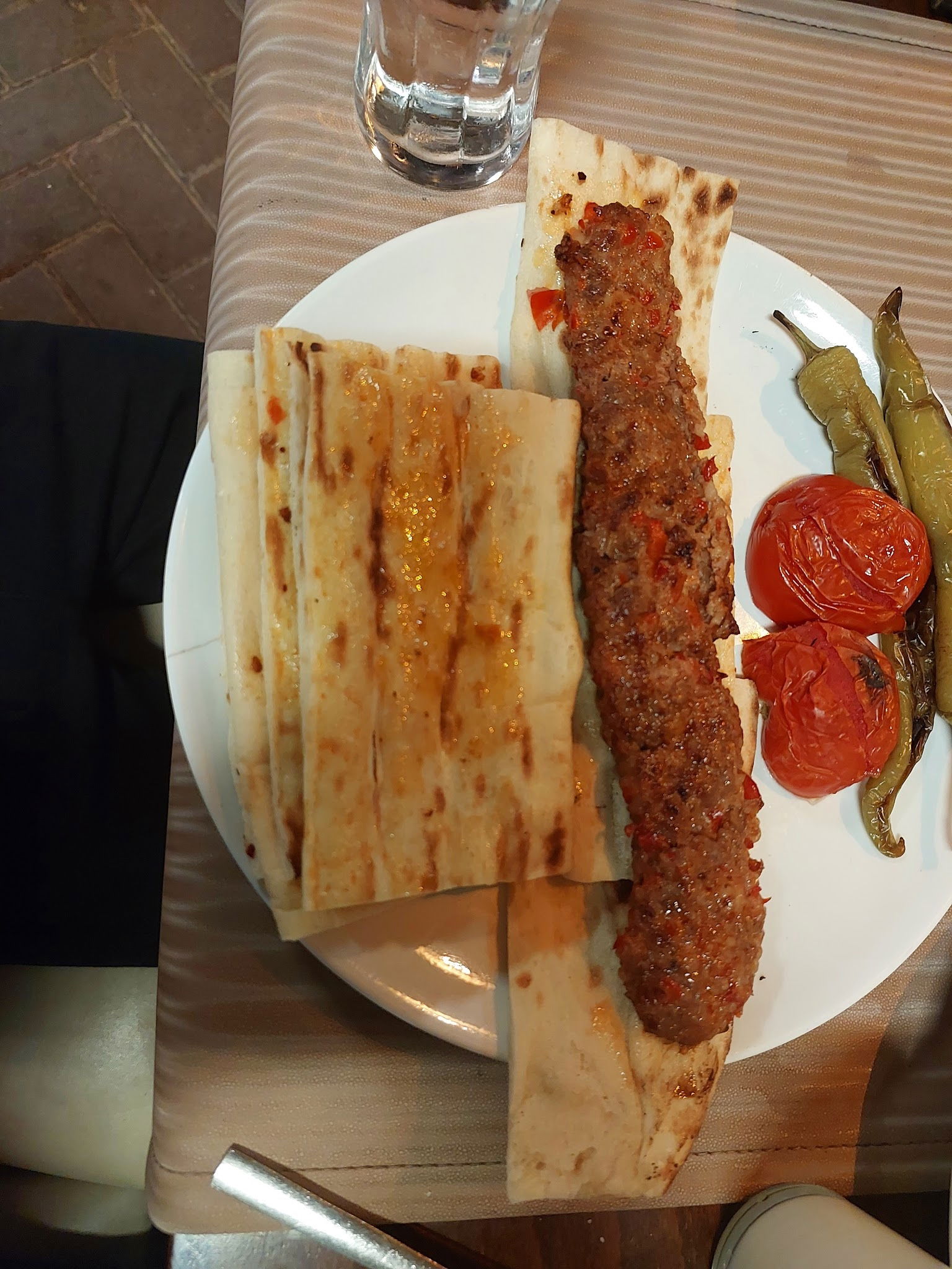 Tarihi Nuri Has Kebapçısı