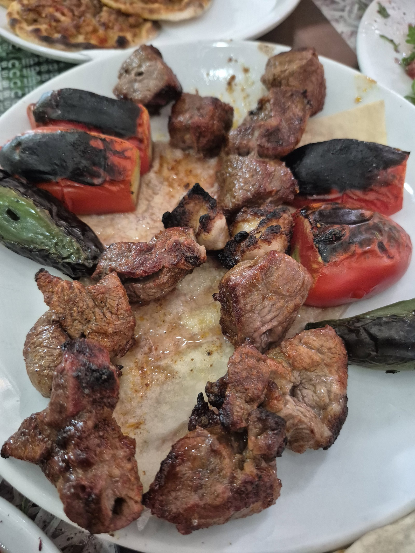 Bedii Usta Kebap Salonu