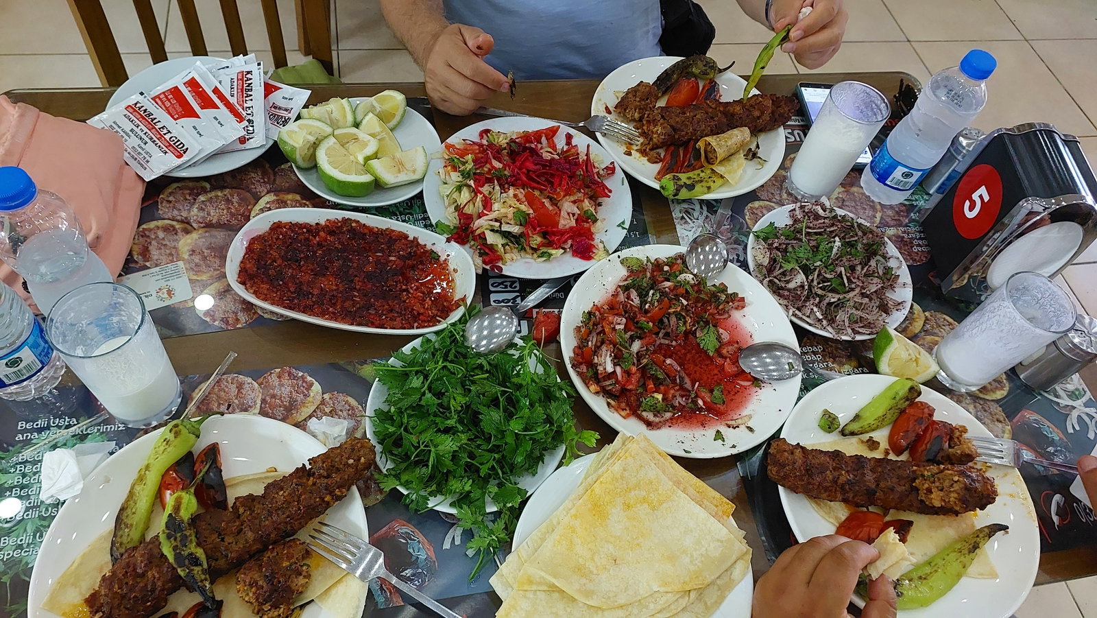 Bedii Usta Kebap Salonu