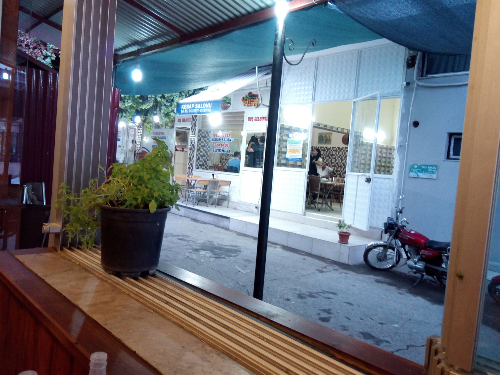 Bedii Usta Kebap Salonu
