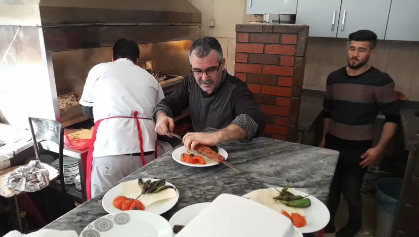 Bedii Usta Kebap Salonu