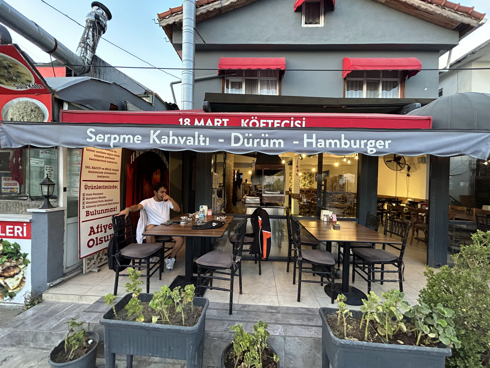 18 Mart Köfteci̇Si̇