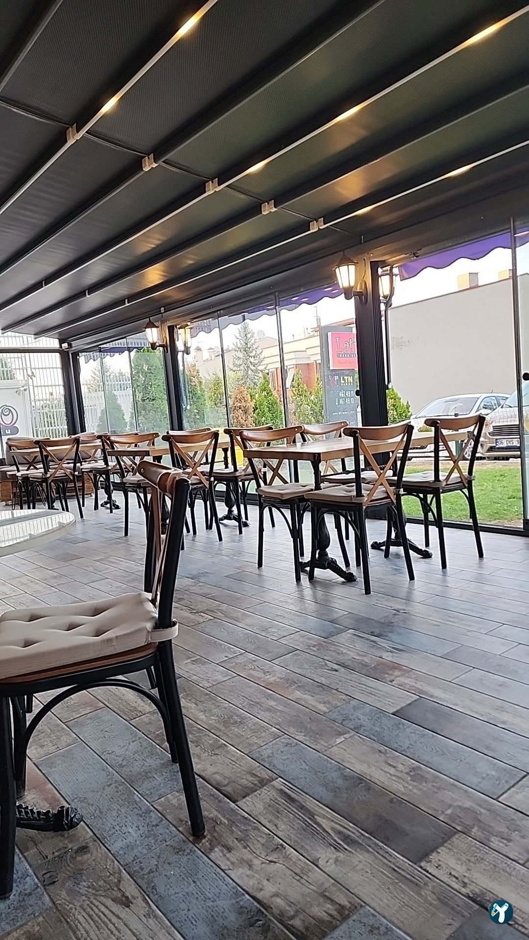 Cafe Deren A'Mor