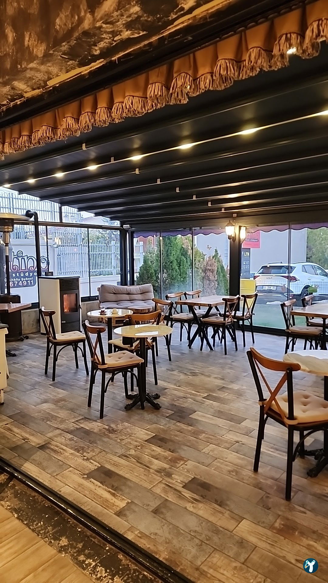 Cafe Deren A'Mor