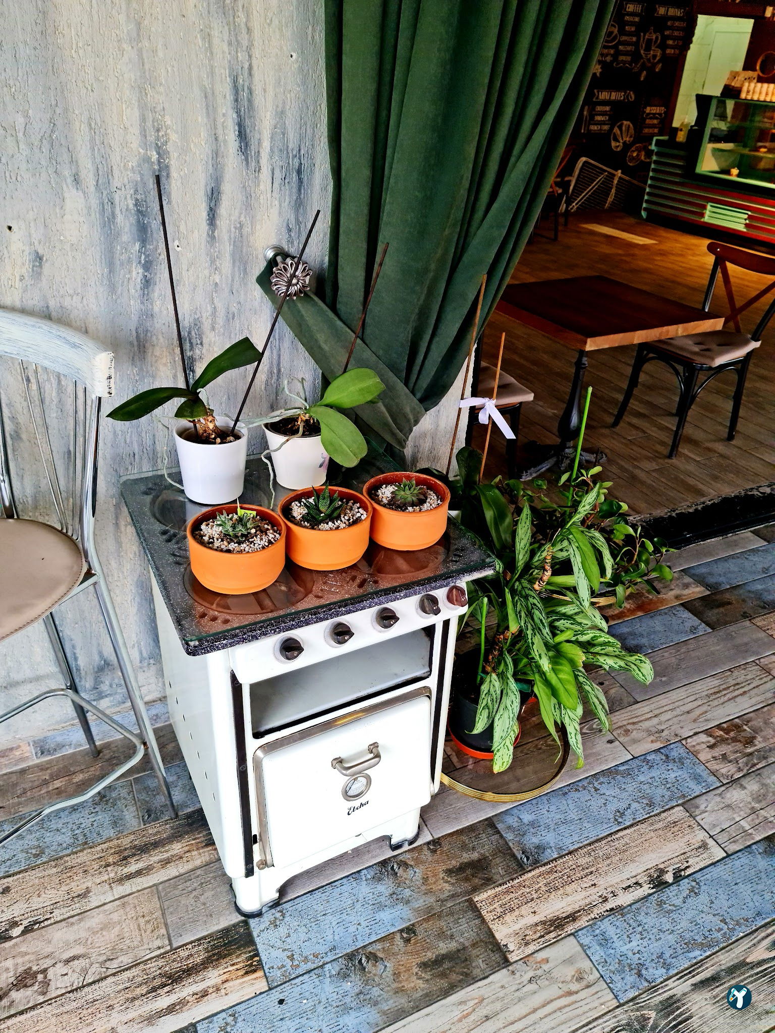 Cafe Deren A'Mor