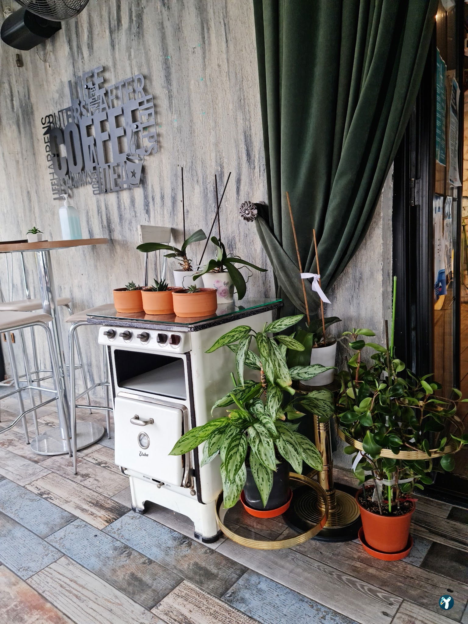 Cafe Deren A'Mor