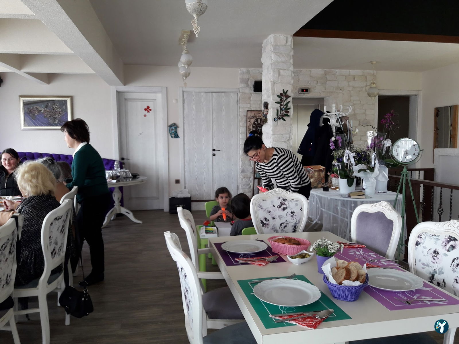 Cafe Deren A'Mor