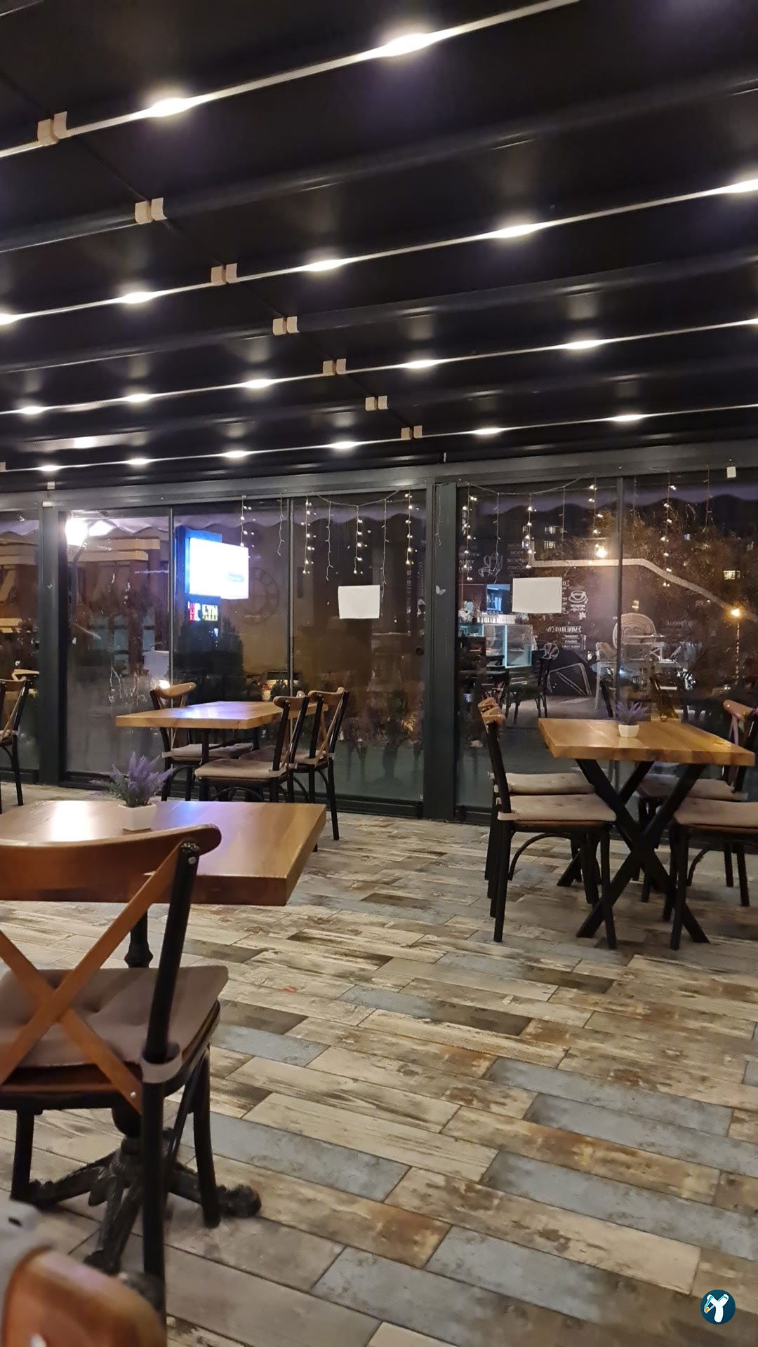 Cafe Deren A'Mor