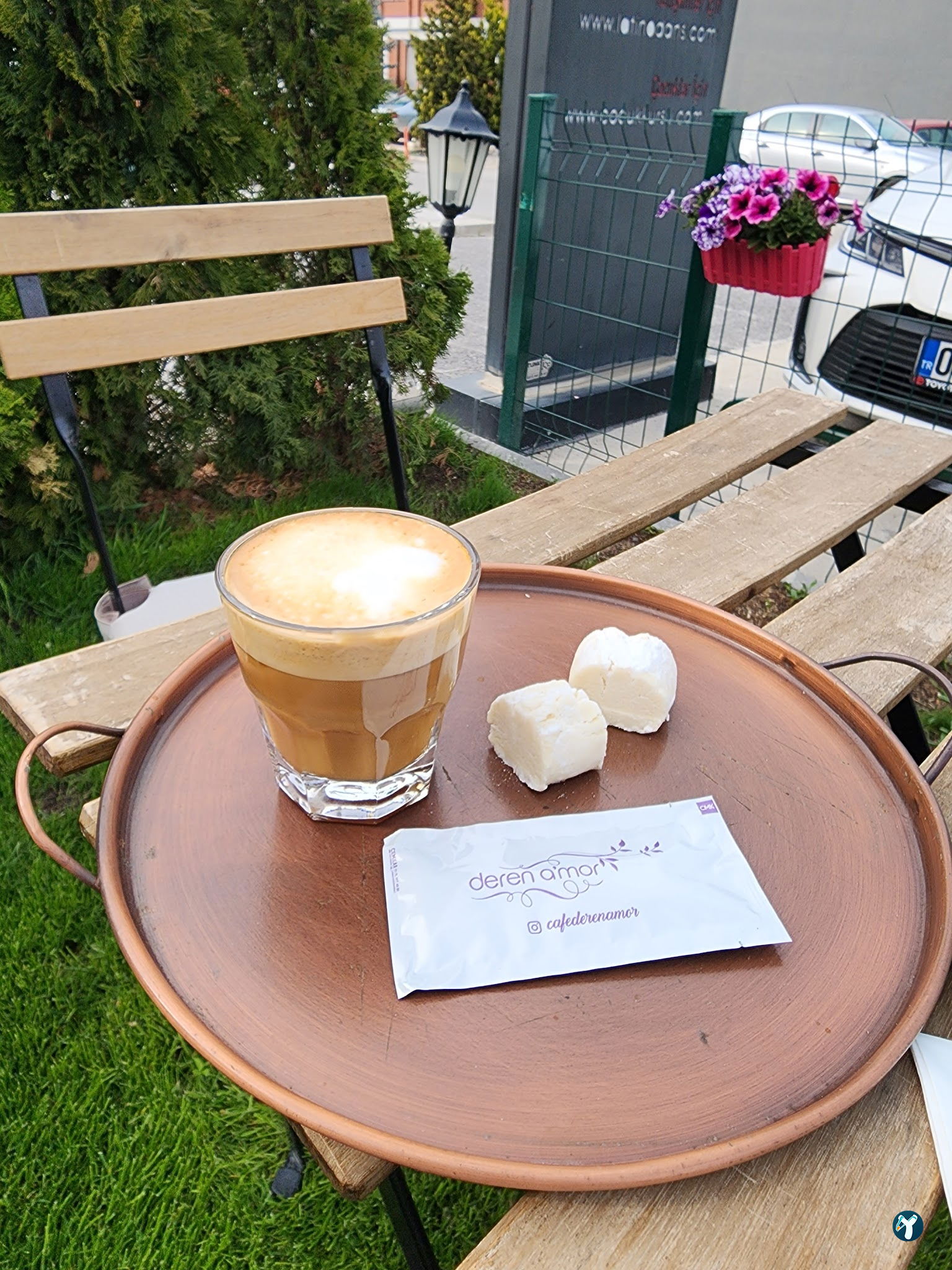 Cafe Deren A'Mor