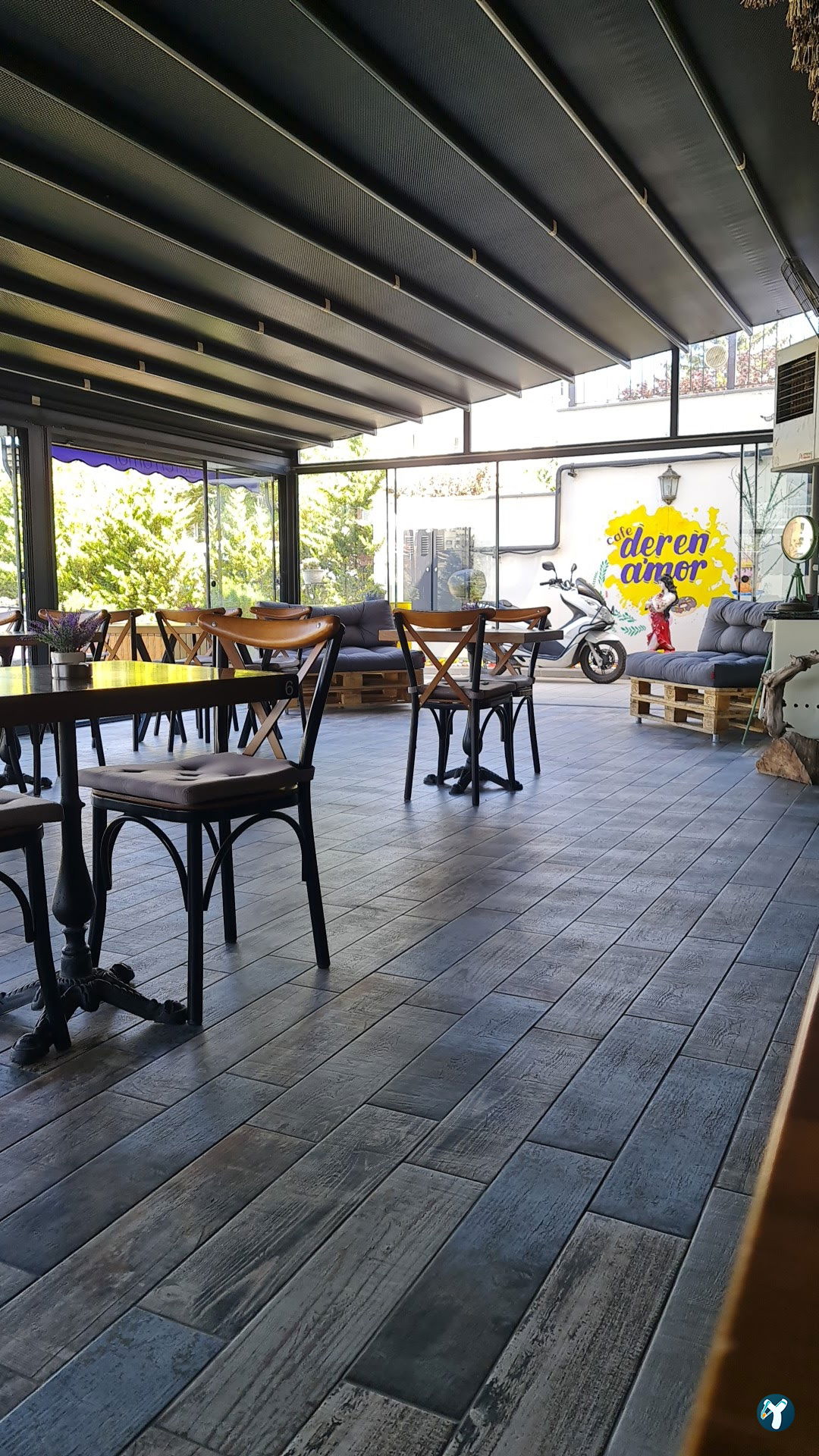 Cafe Deren A'Mor
