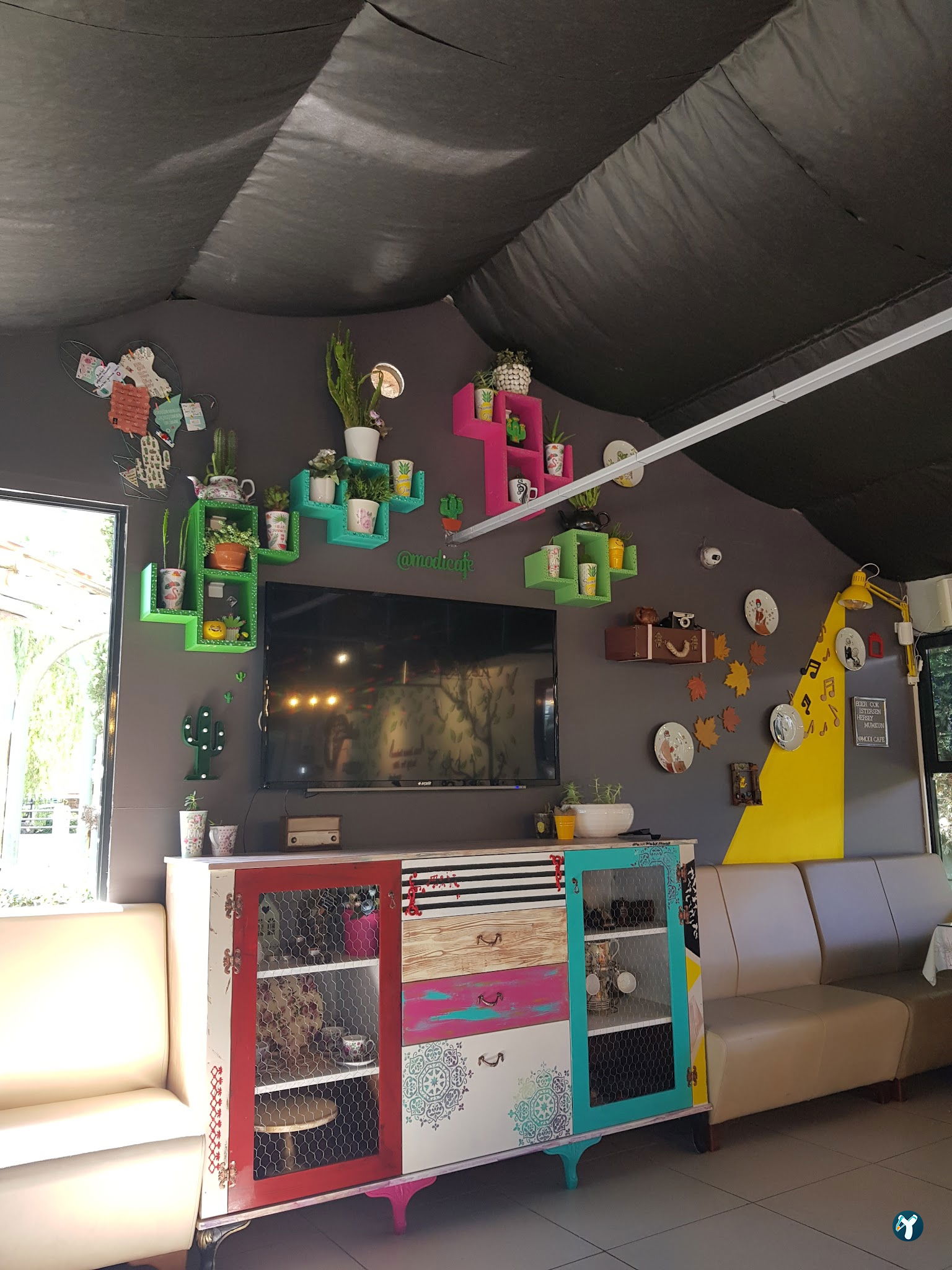 Modi Cafe