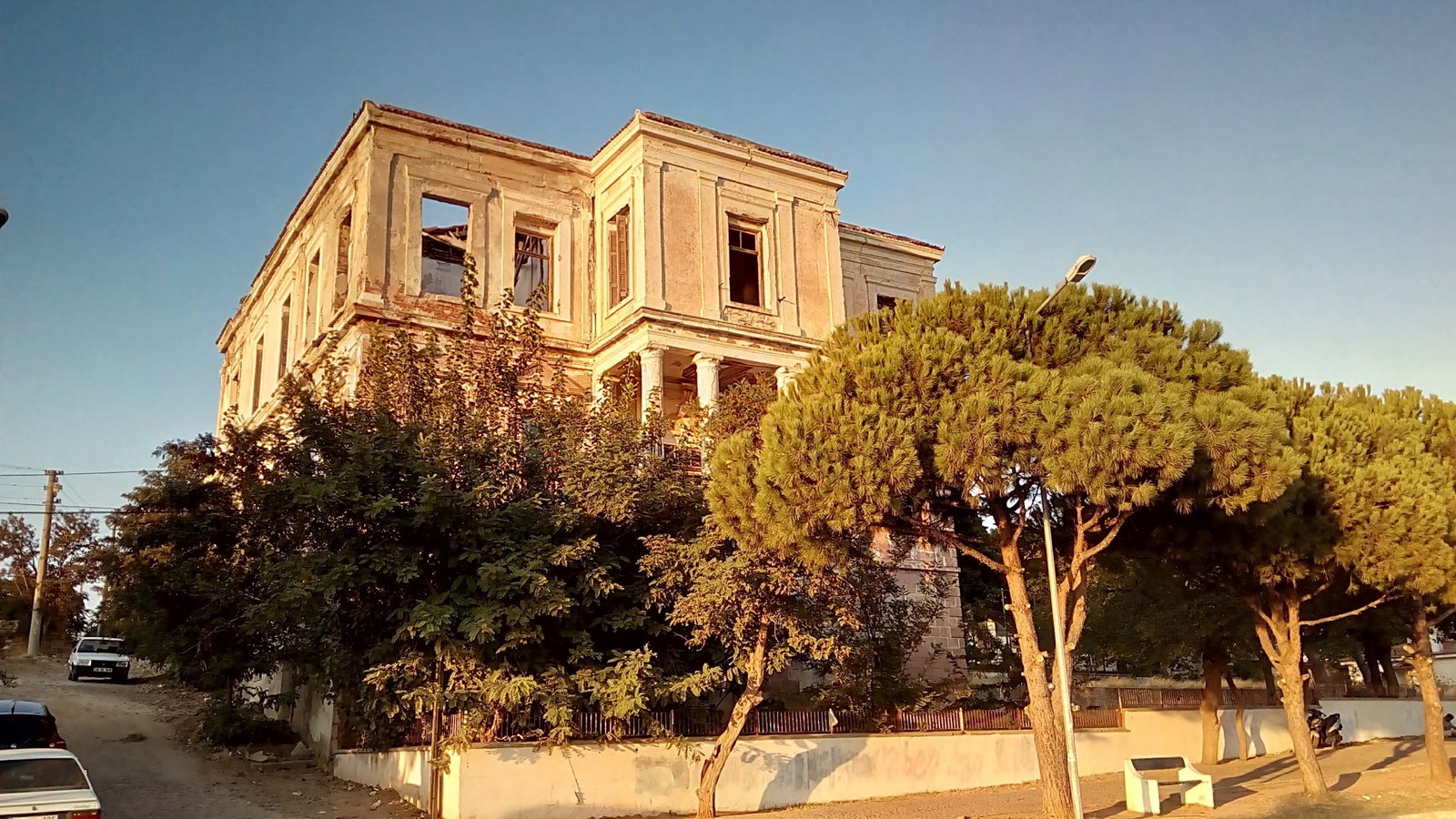 Fishing Koboros Cafe Bar