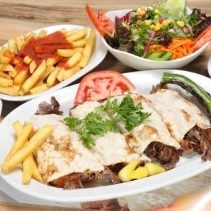 Soslu Soğanlı Et Döner Dürüm