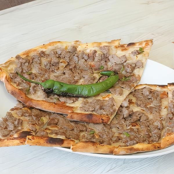 Kuşbaşılı Pide