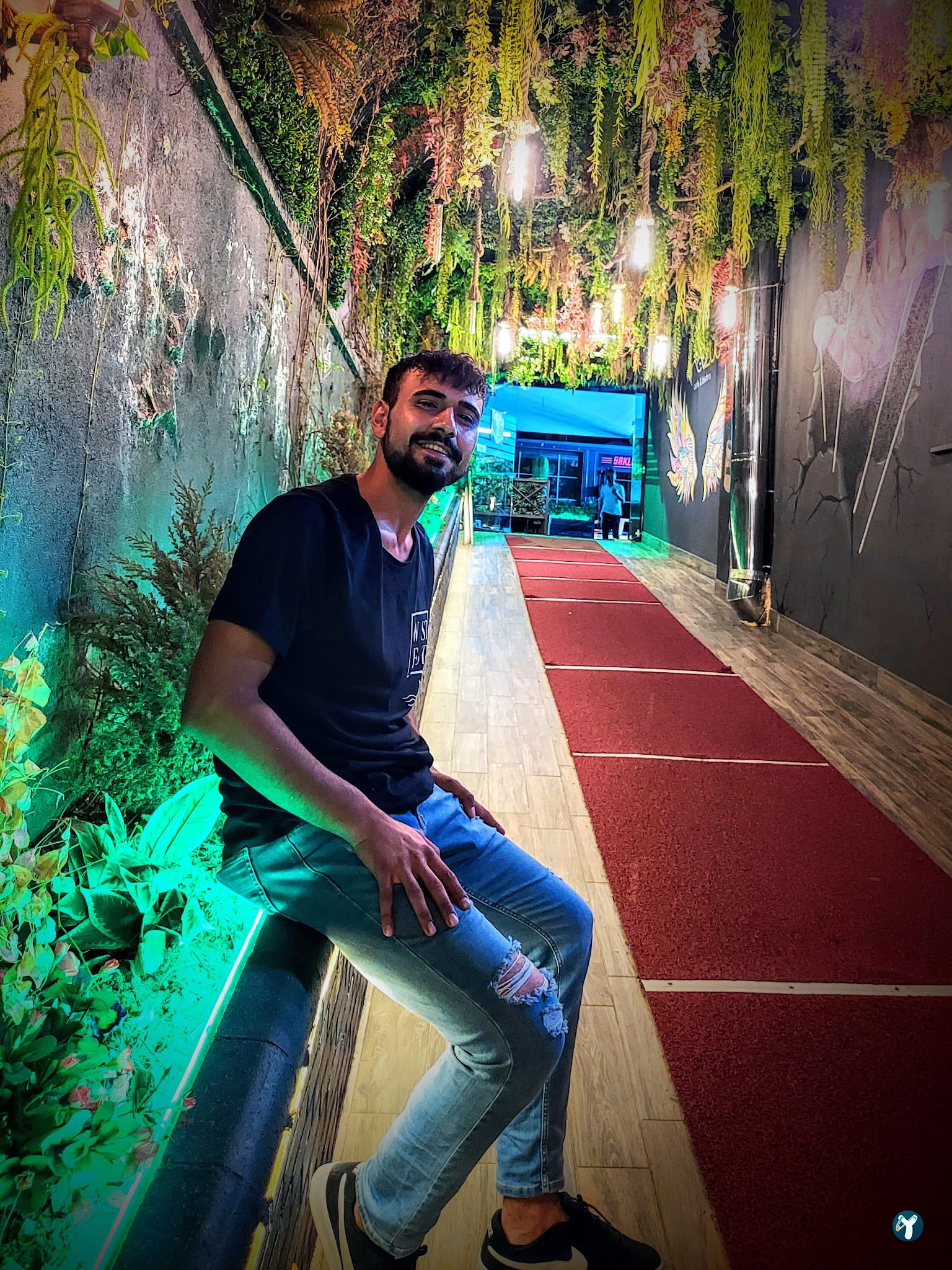 Mevzuu Cafe & Bistro Aşağı Eğlence Şube