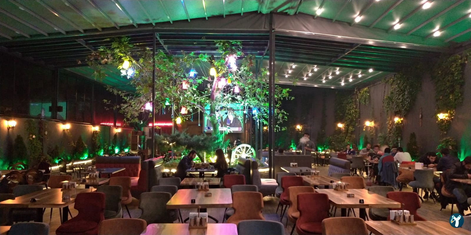 Mevzuu Cafe & Bistro Aşağı Eğlence Şube