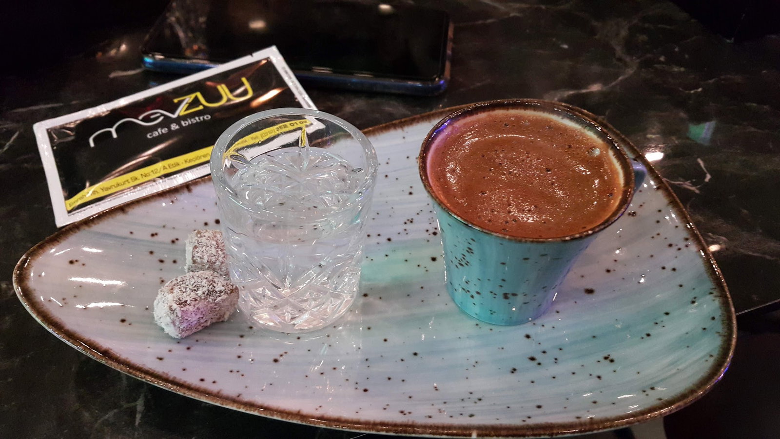 Mevzuu Cafe & Bistro Aşağı Eğlence Şube