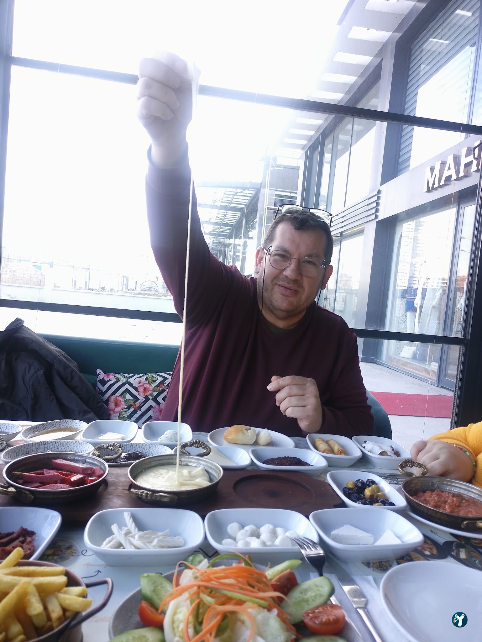 Mevzuu Cafe & Bistro Aşağı Eğlence Şube
