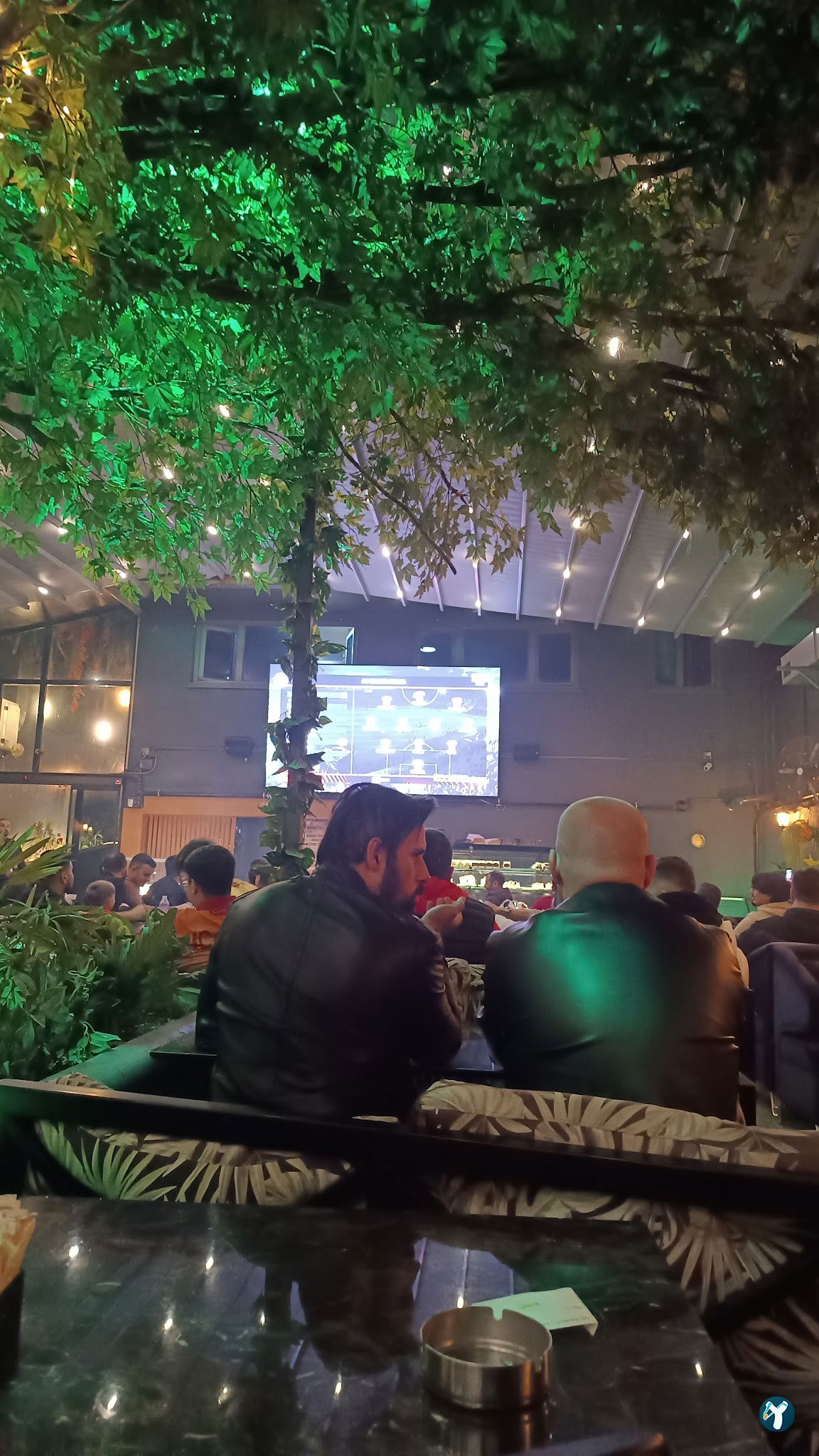 Mevzuu Cafe & Bistro Aşağı Eğlence Şube