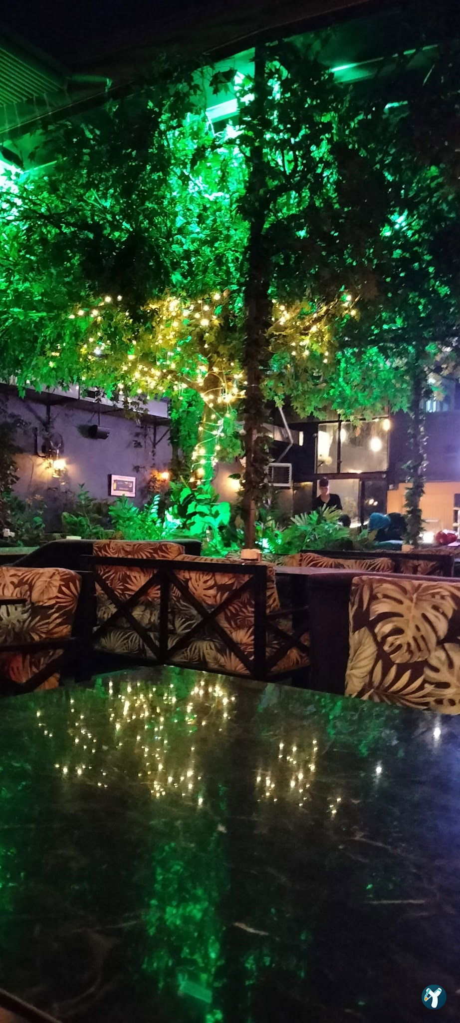 Mevzuu Cafe & Bistro Aşağı Eğlence Şube