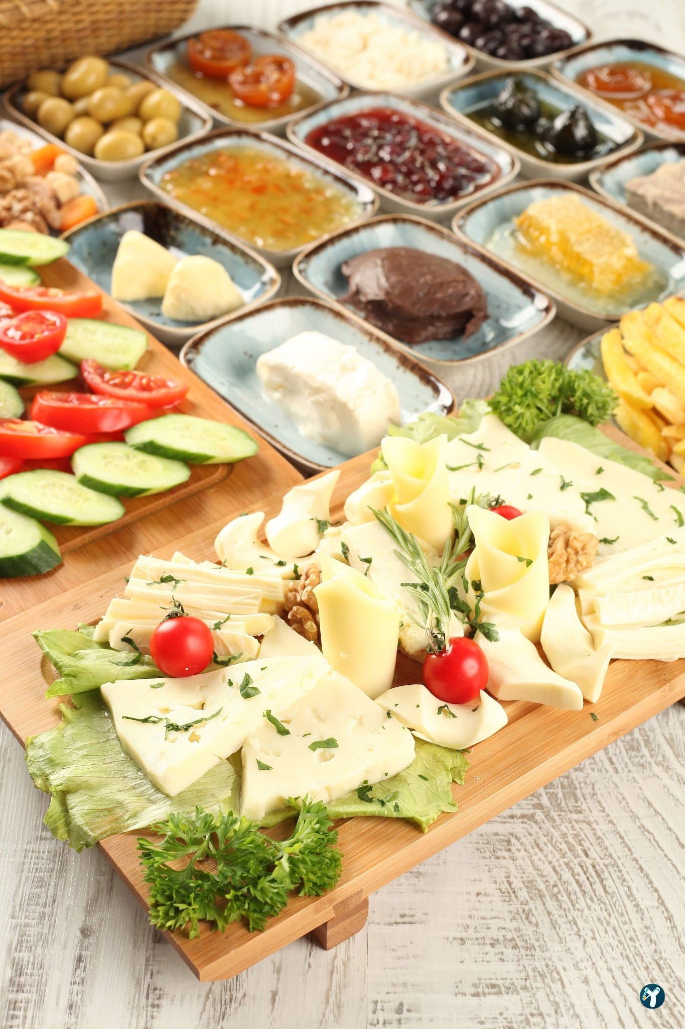 Mevzuu Cafe & Bistro Aşağı Eğlence Şube