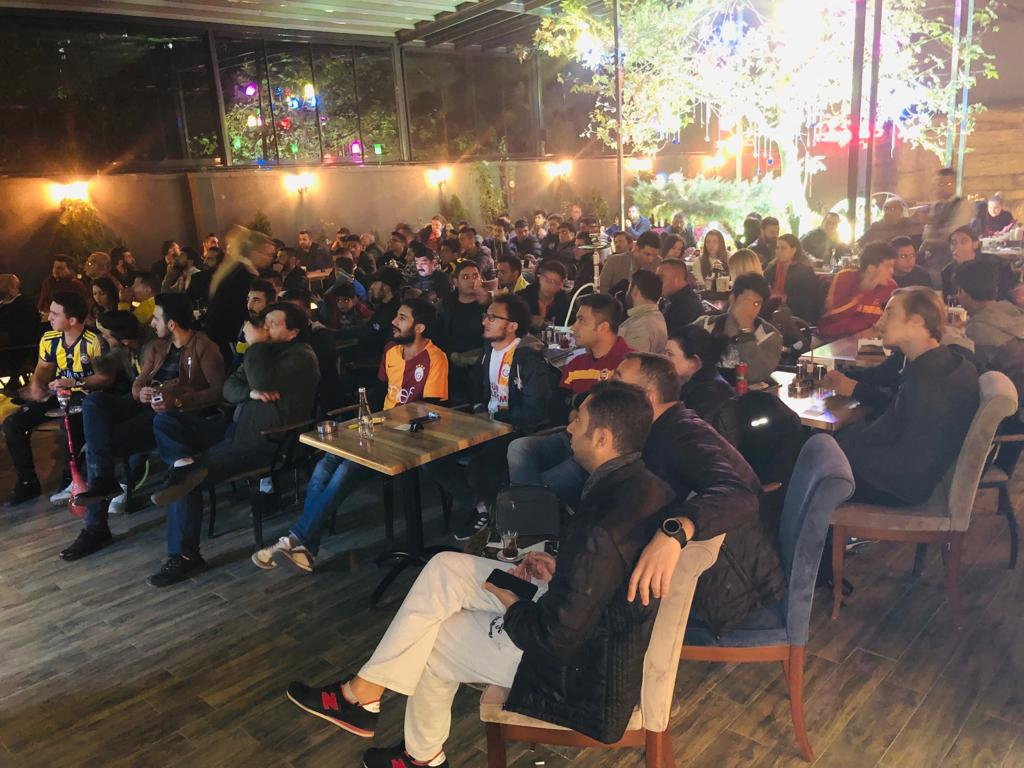 Mevzuu Cafe & Bistro Aşağı Eğlence Şube