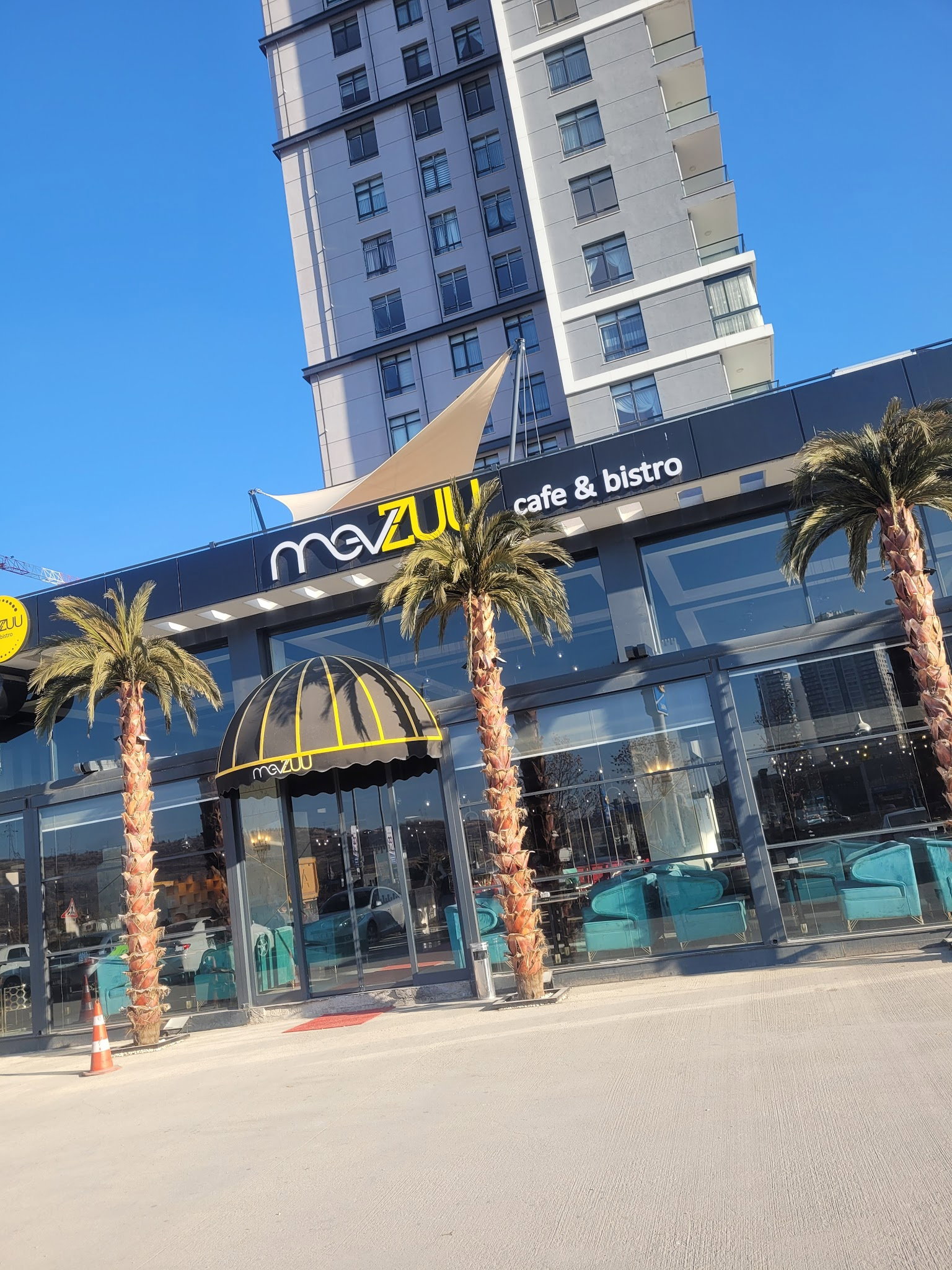 Mevzuu Cafe & Bistro Aşağı Eğlence Şube