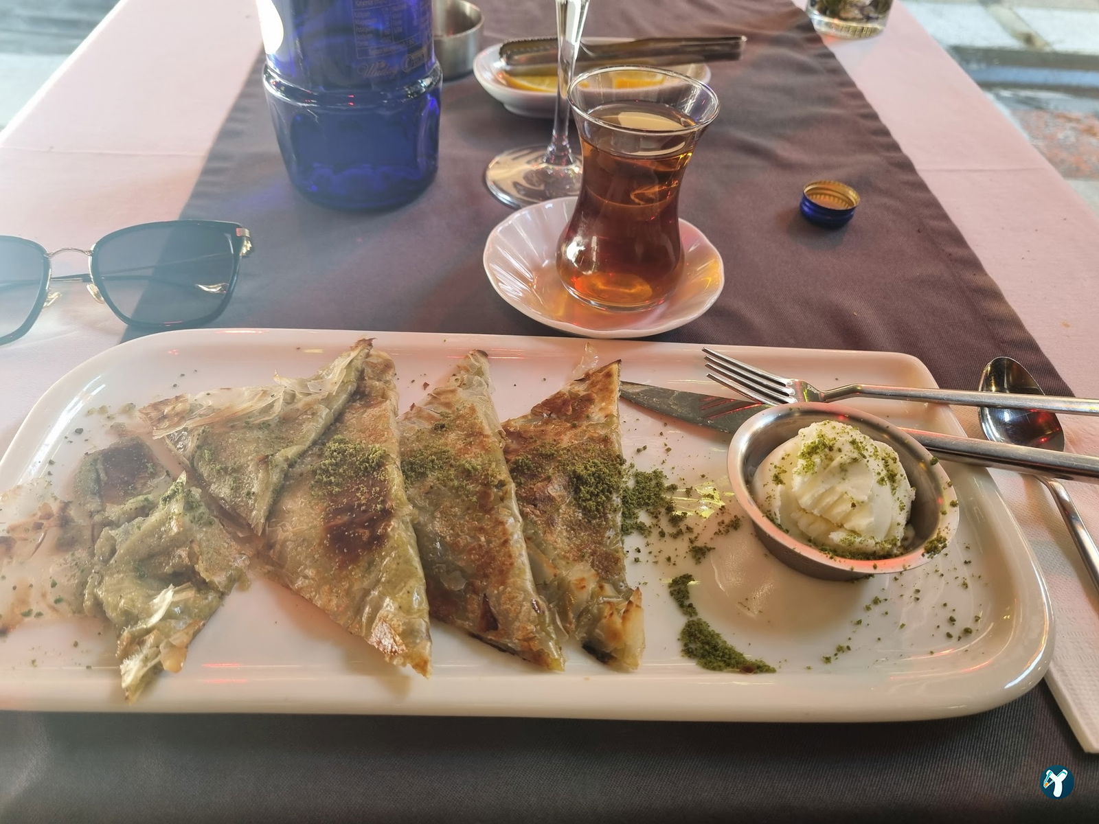 Cafe Amedros