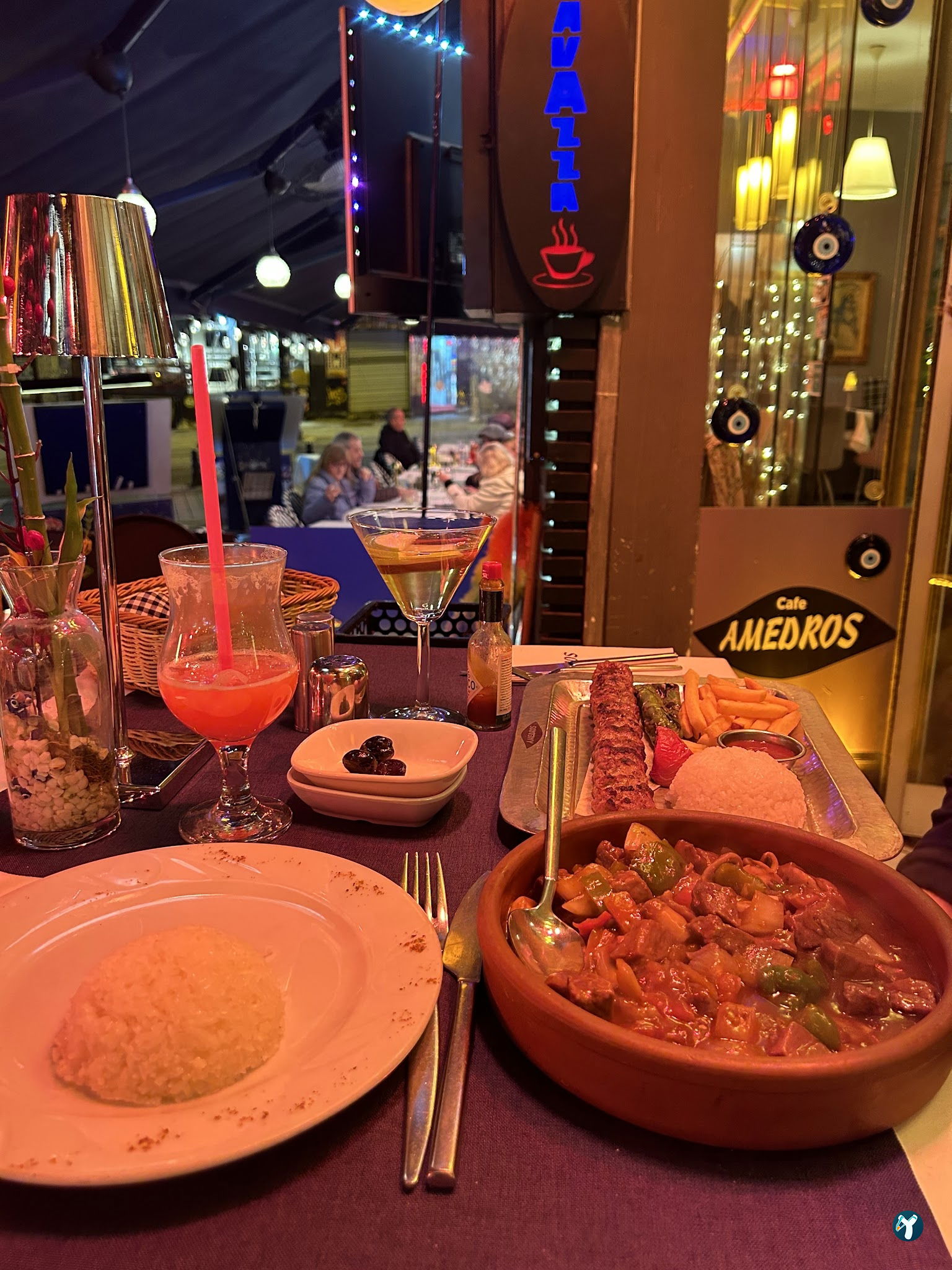 Cafe Amedros