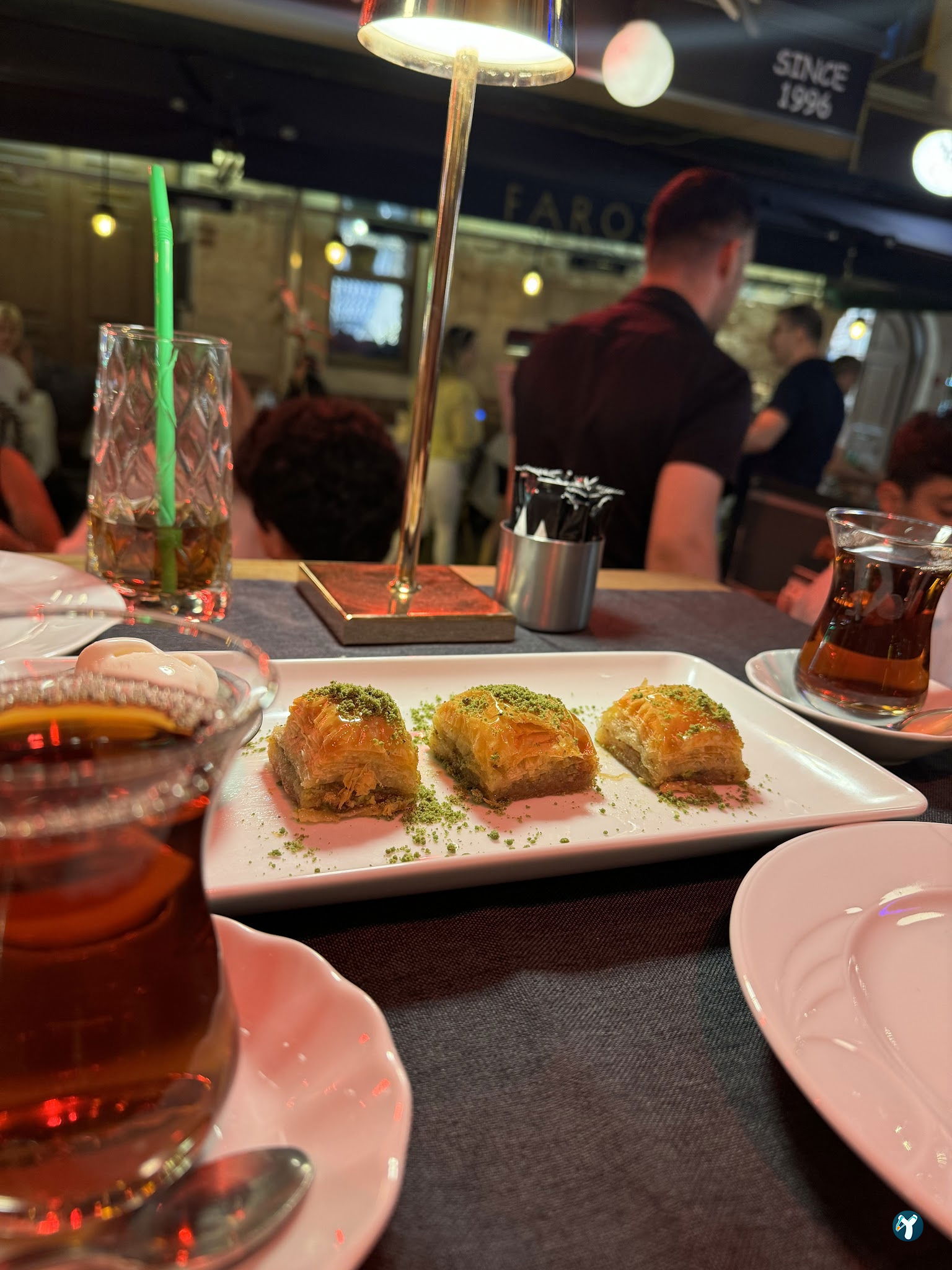 Cafe Amedros