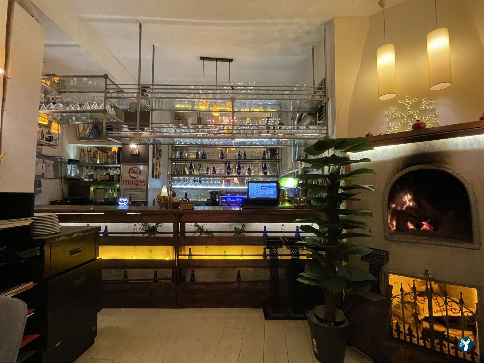 Cafe Amedros