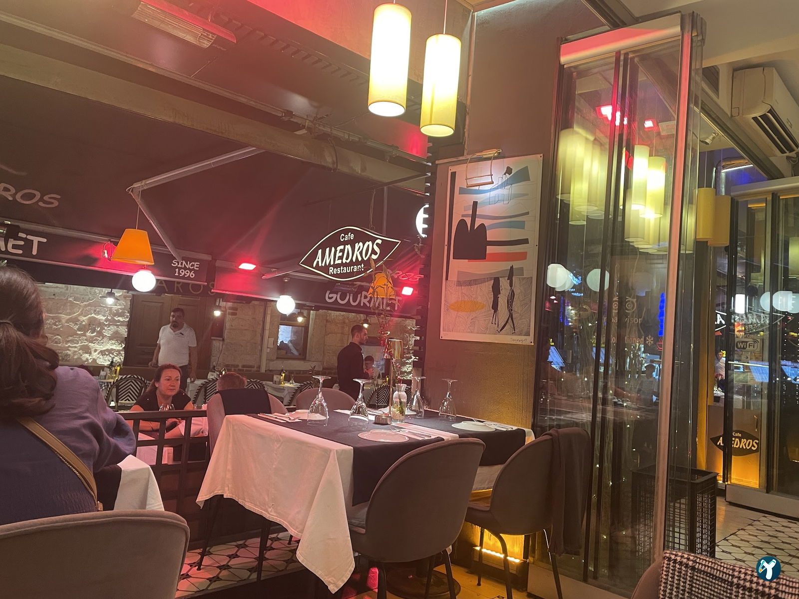 Cafe Amedros
