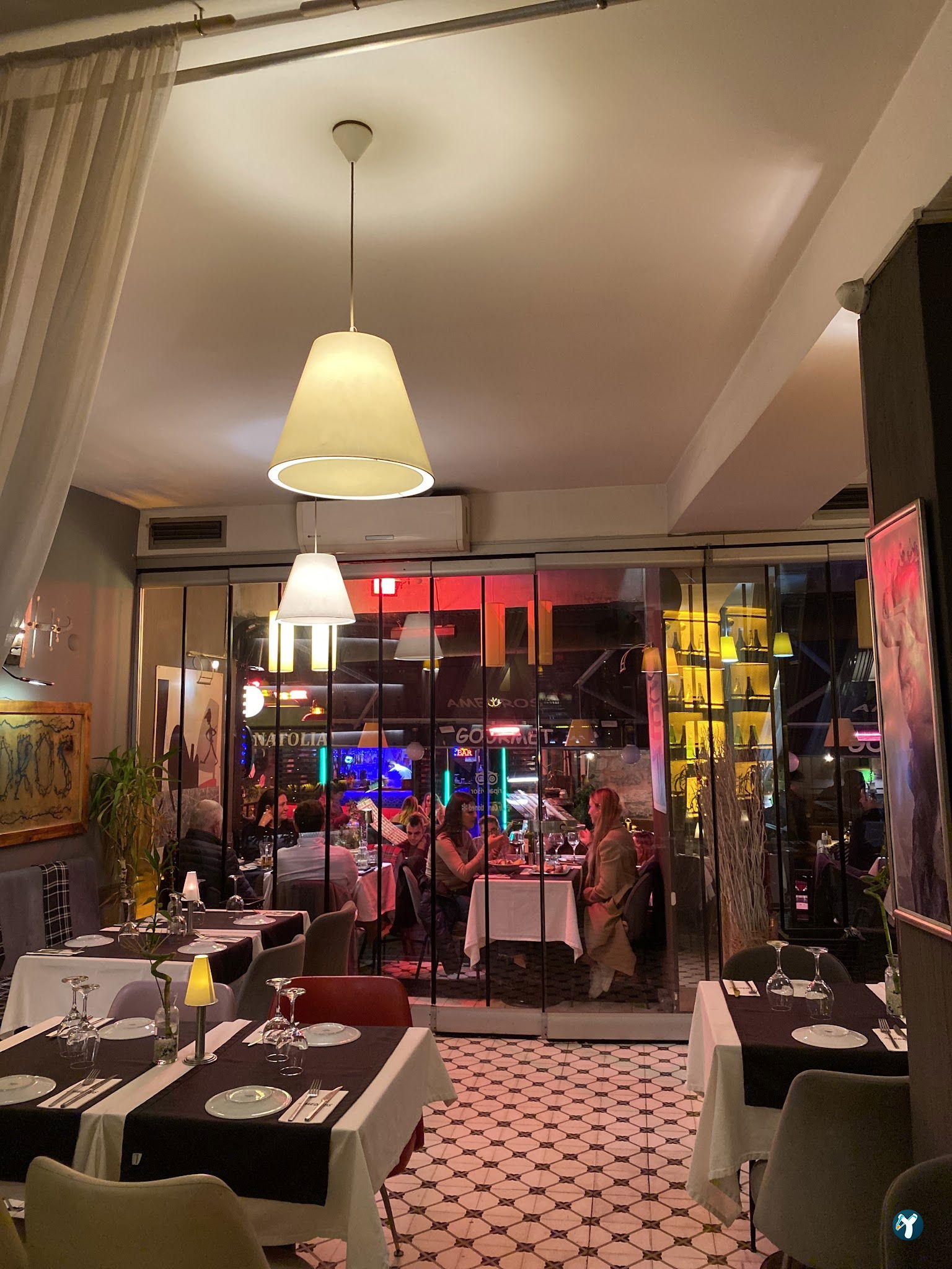 Cafe Amedros