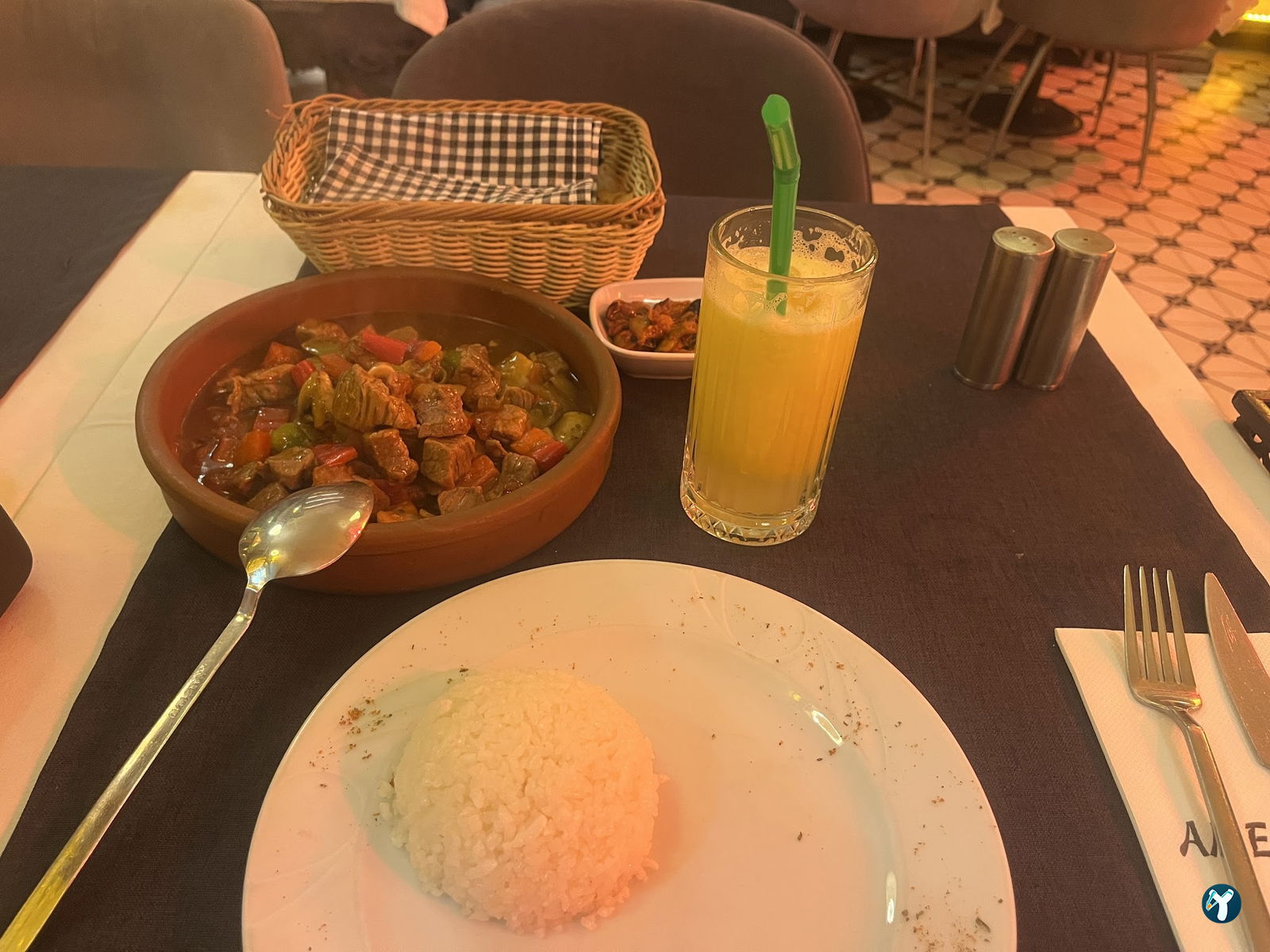 Cafe Amedros