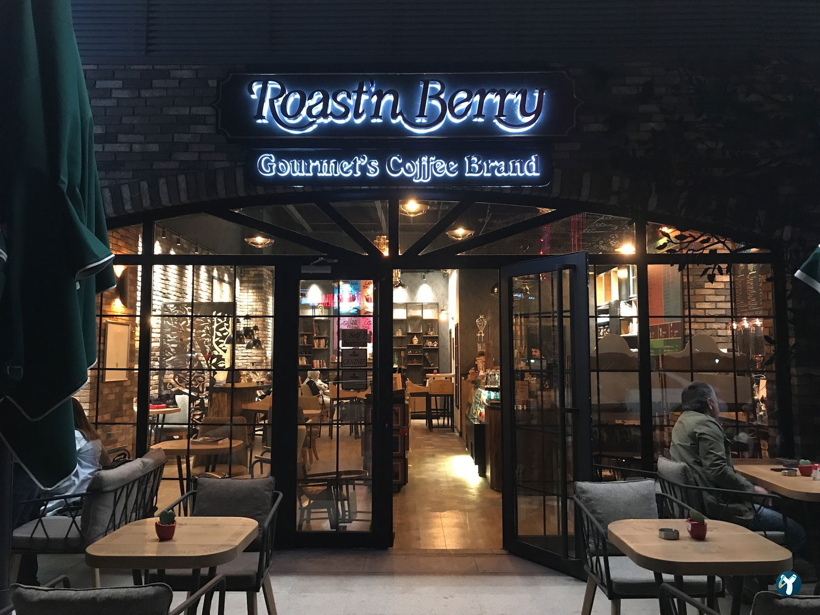 Roast'N Berry Maidan