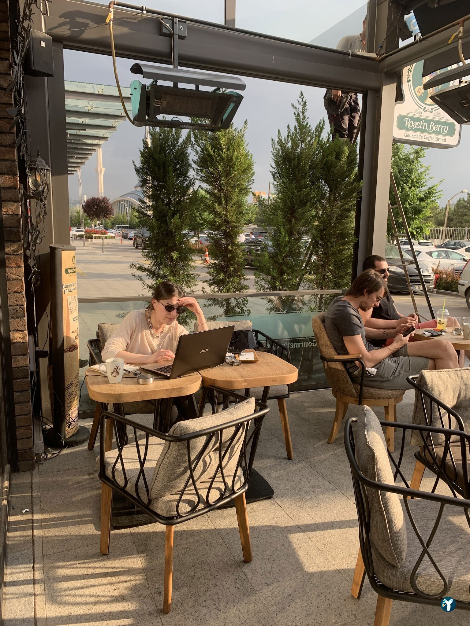 Roast'N Berry Maidan