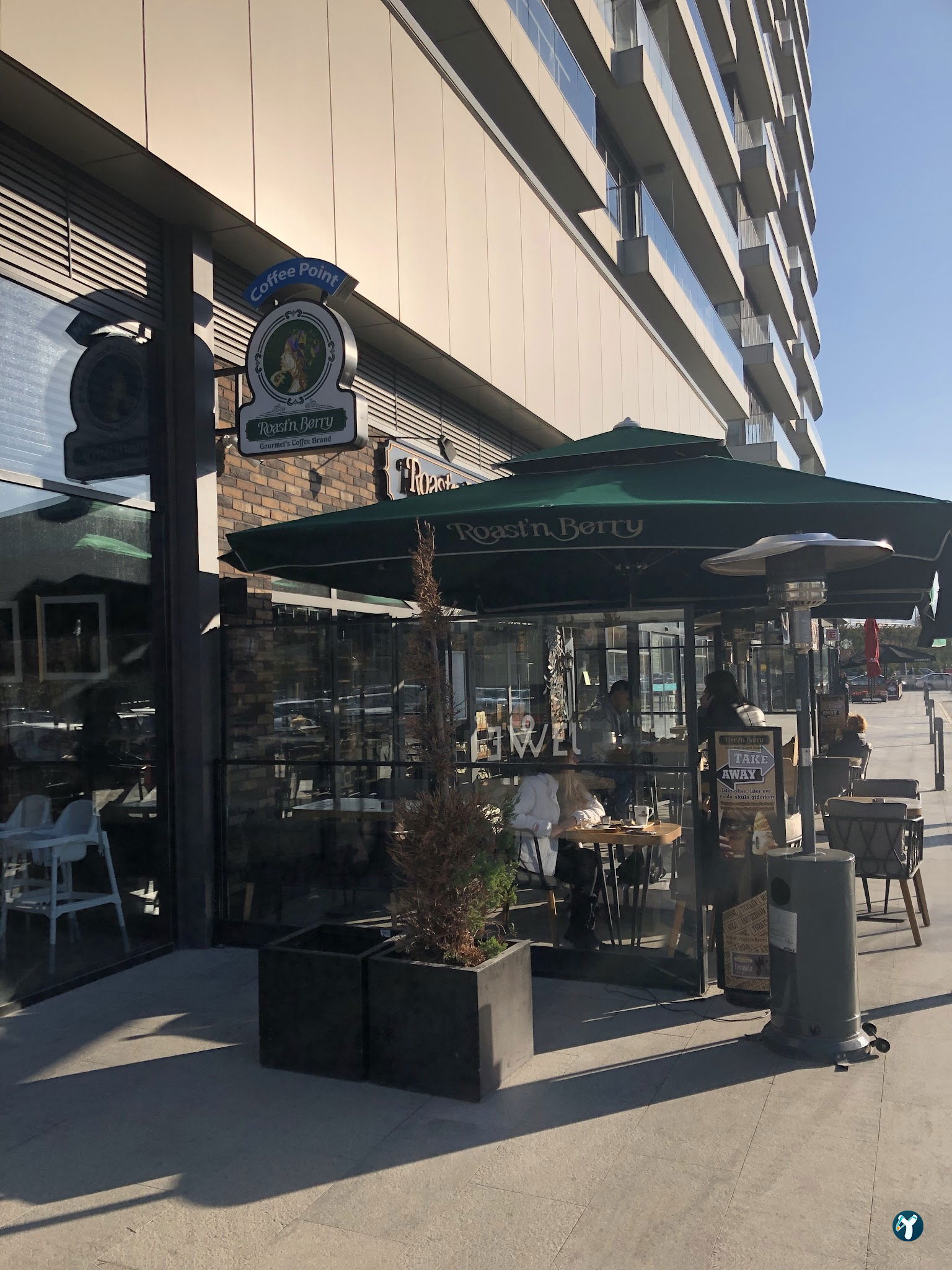 Roast'N Berry Maidan