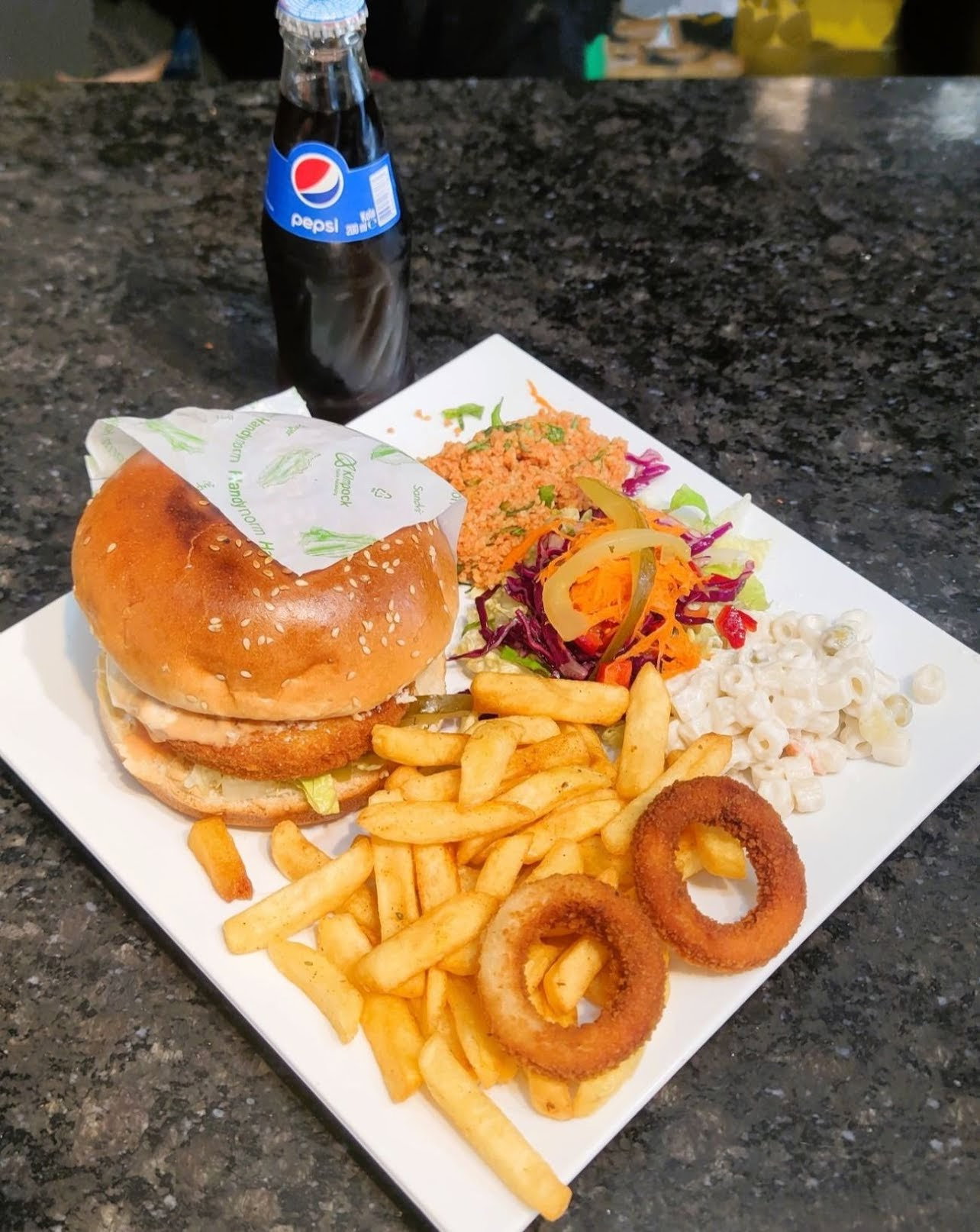 Takıl'Es Fast Food