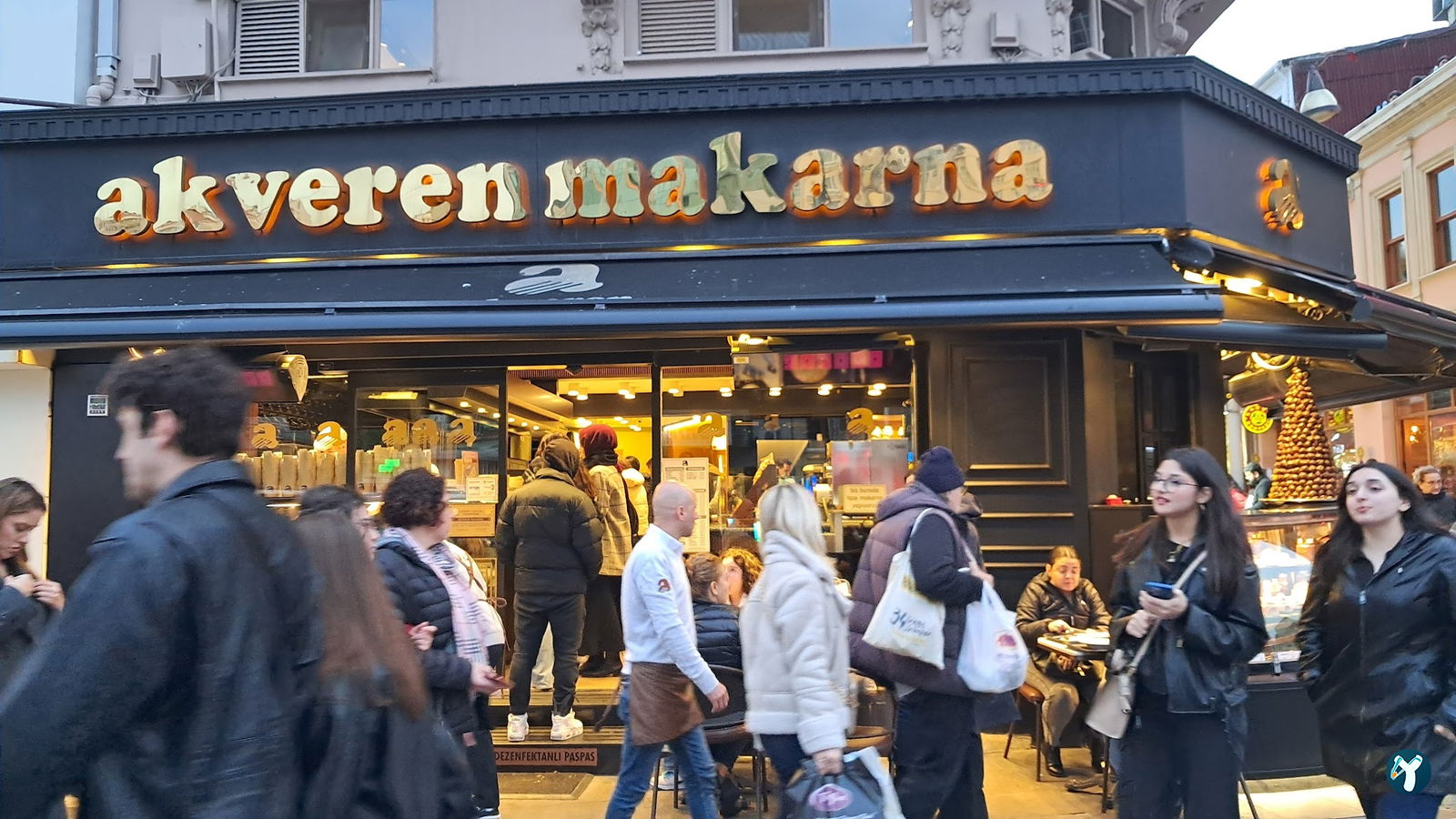 Akveren Makarna