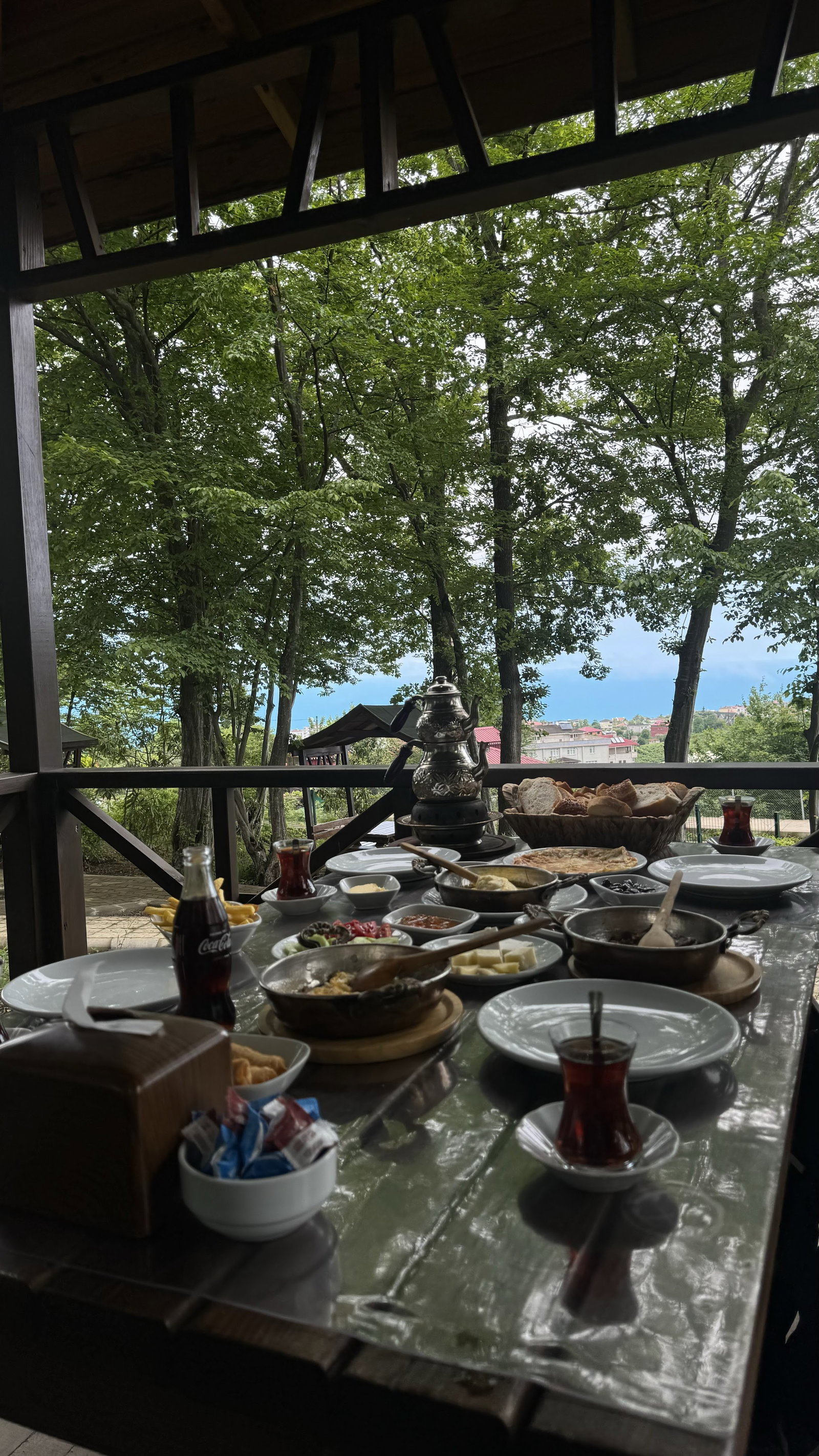 Meşelik Bahçe Serpme Kahvaltı & Et Mangal